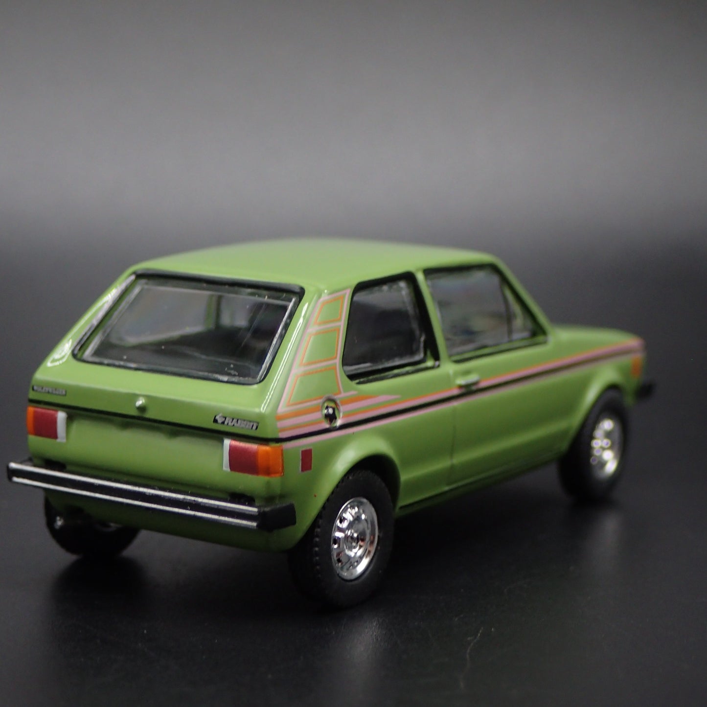 1979 79 VW VOLKSWAGEN RABBIT MK1 GREEN 1:64 SCALE DIORAMA DIECAST MODEL CAR