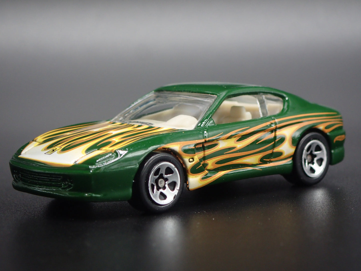 1998-2003 FERRARI 456M GREEN 1:64 SCALE COLLECTIBLE DIORAMA DIECAST MODEL CAR