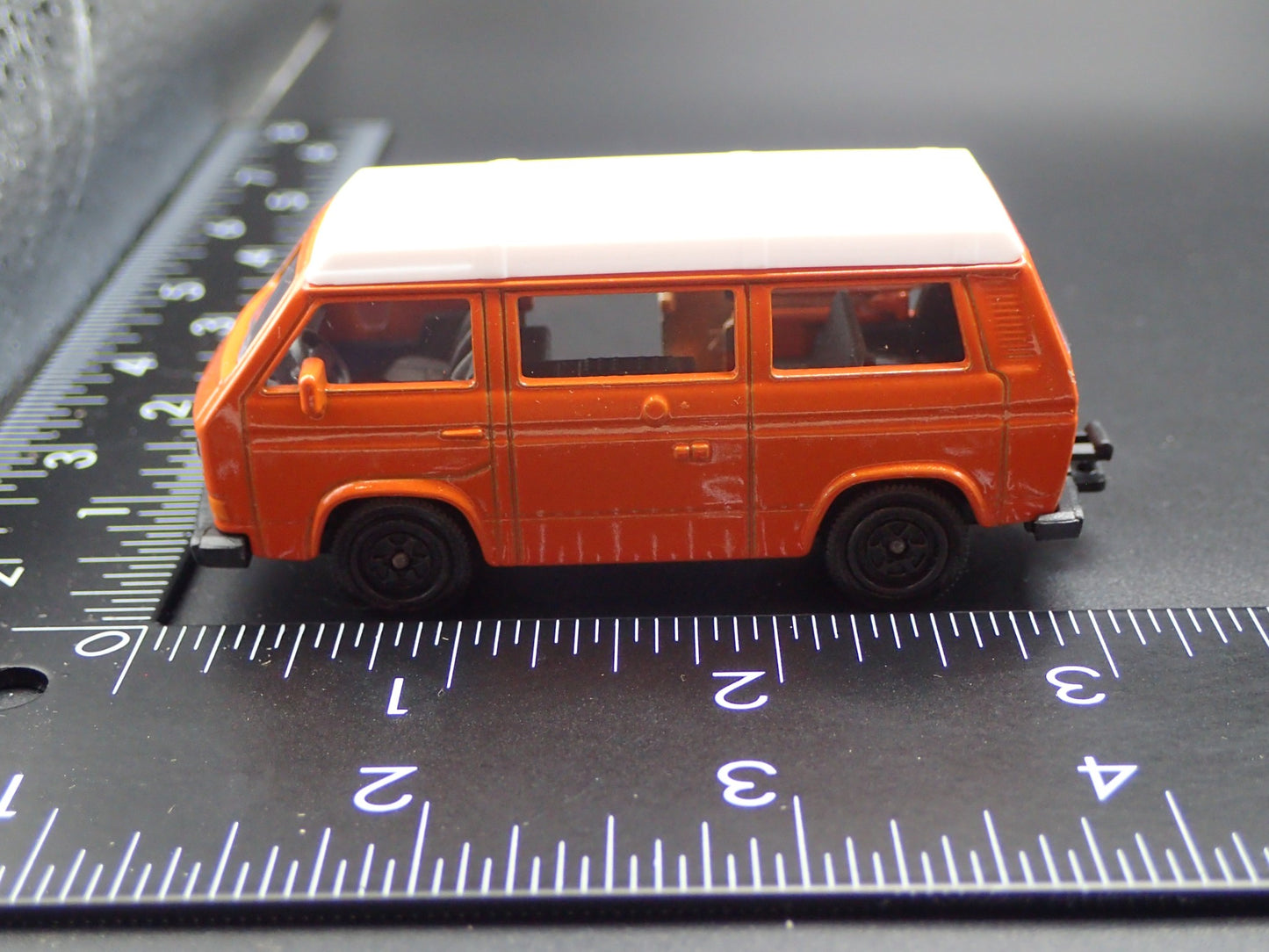 1979-1992 VW VOLKSWAGEN TYPE 2 T3 BUS ORG 1:64 SCALE DIORAMA DIECAST MODEL CAR