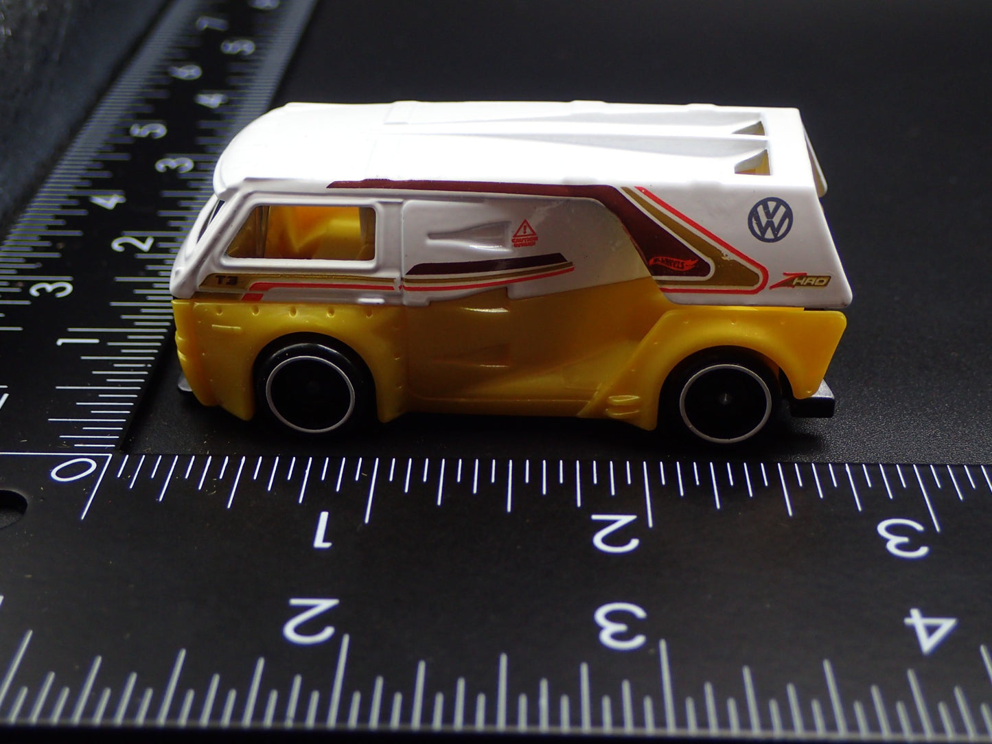 1979-2002 VW VOLKSWAGEN TYPE 2 T3 CUSTOM VAN YELLOW 1/64 SCALE DIECAST MODEL CAR