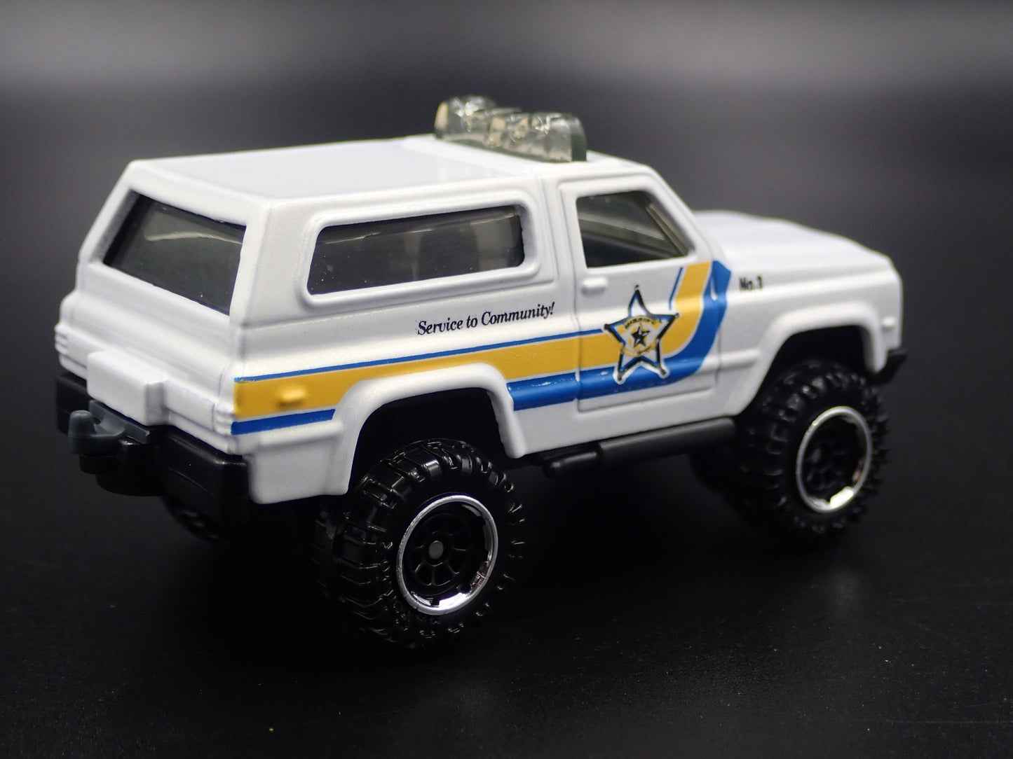 1973-1991 CHEVY CHEVROLET K5 BLAZER 4X4 SHERIFF 1:64 SCALE DIECAST MODEL CAR