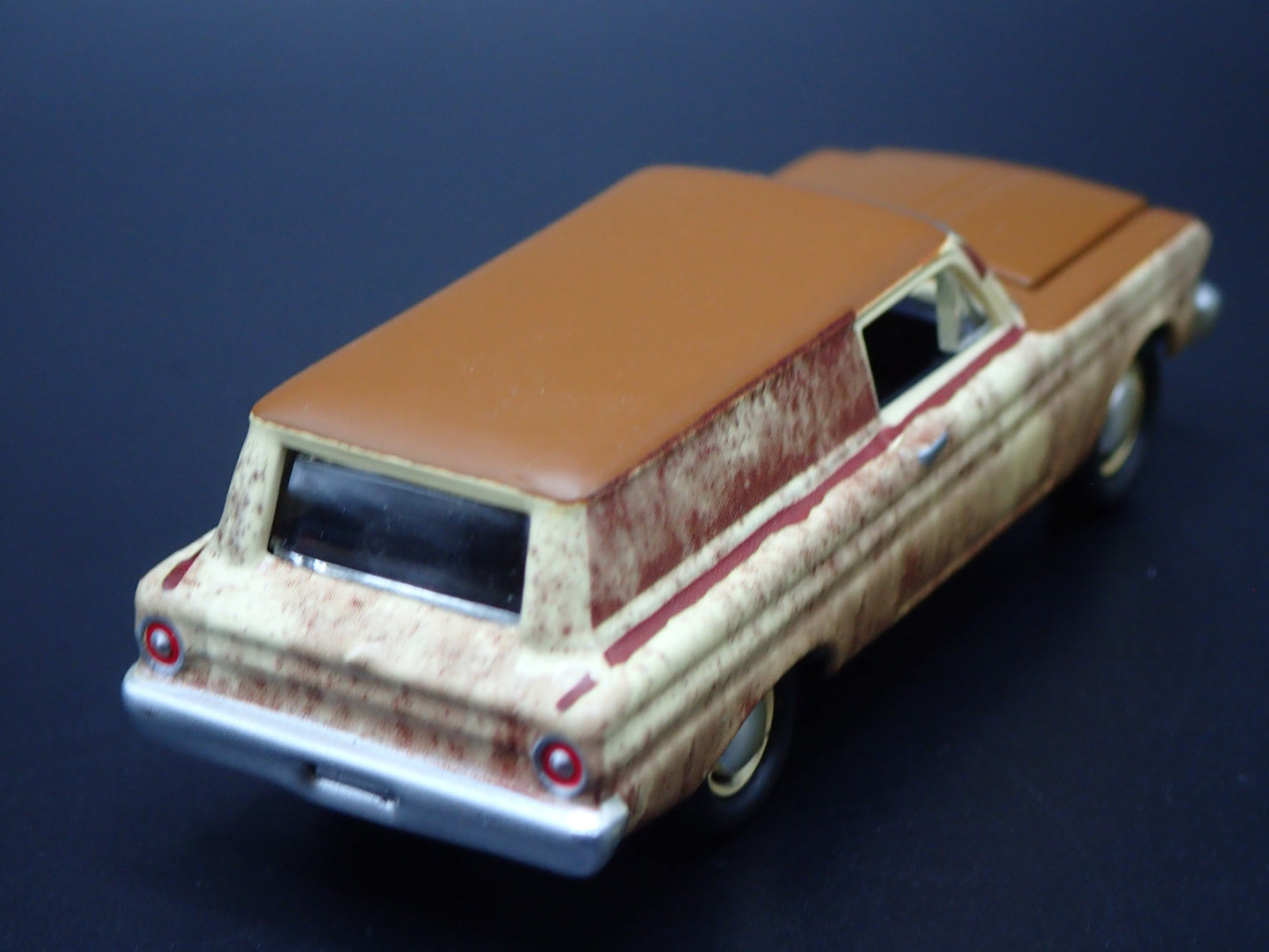 1964 64 FORD FALCON PANEL DELIVERY WAGON BARN FIND 1:64 SCALE DIECAST MODEL CAR