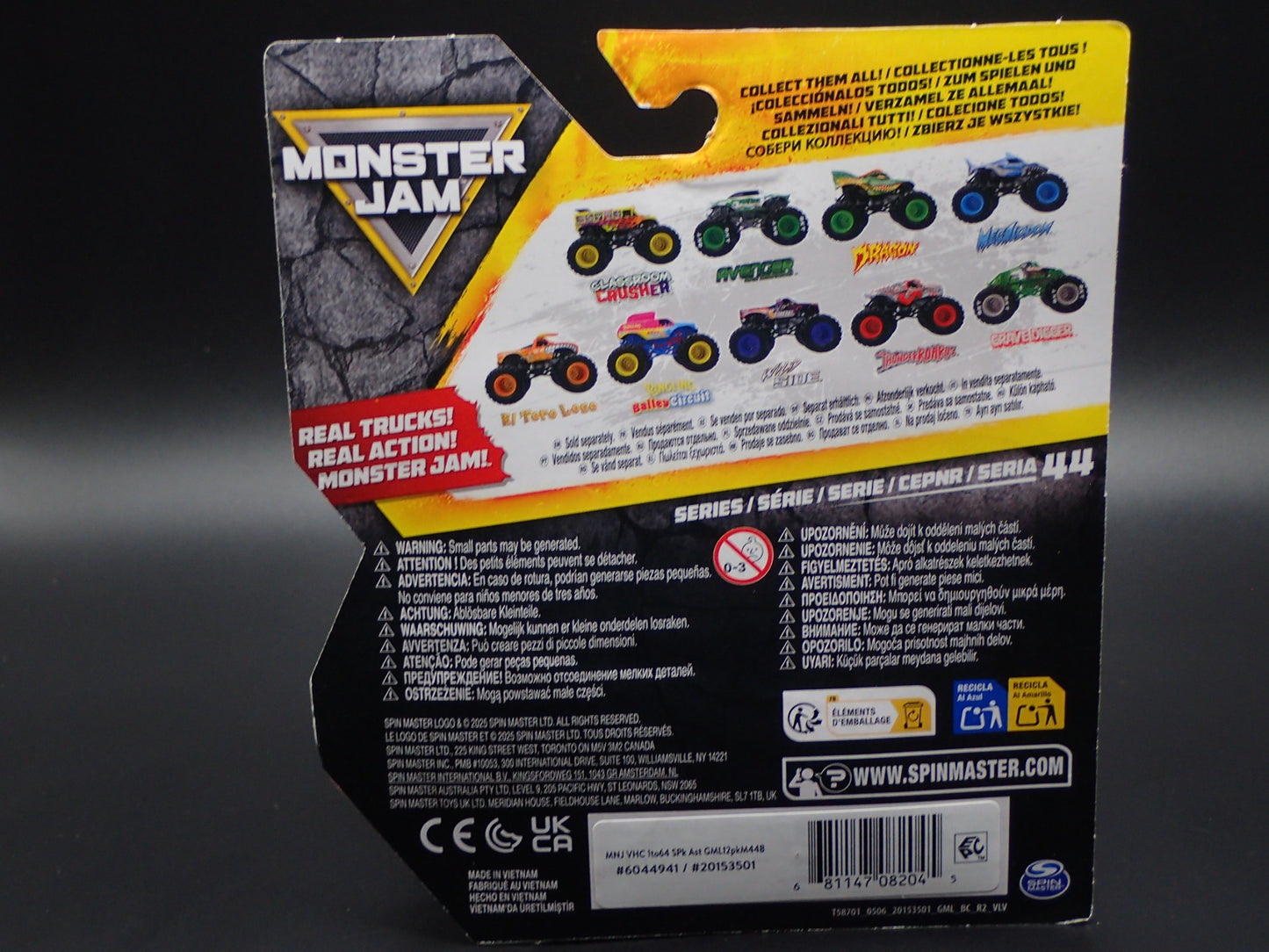 2025 SPIN MASTER MONSTER JAM TRUCK AVENGER SILVER ARENA FAVORITES SERIES 44