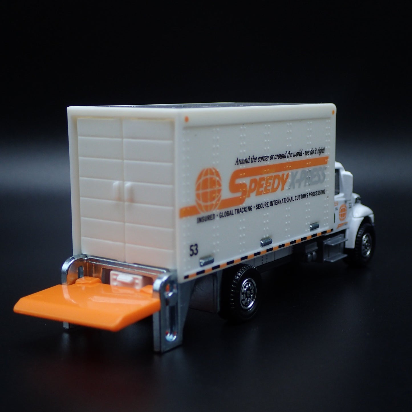 INTERNATIONAL MV BOX TRUCK w LIFTGATE SPEEDY XPRESS 1/64 MB SCALE DIECAST MODEL