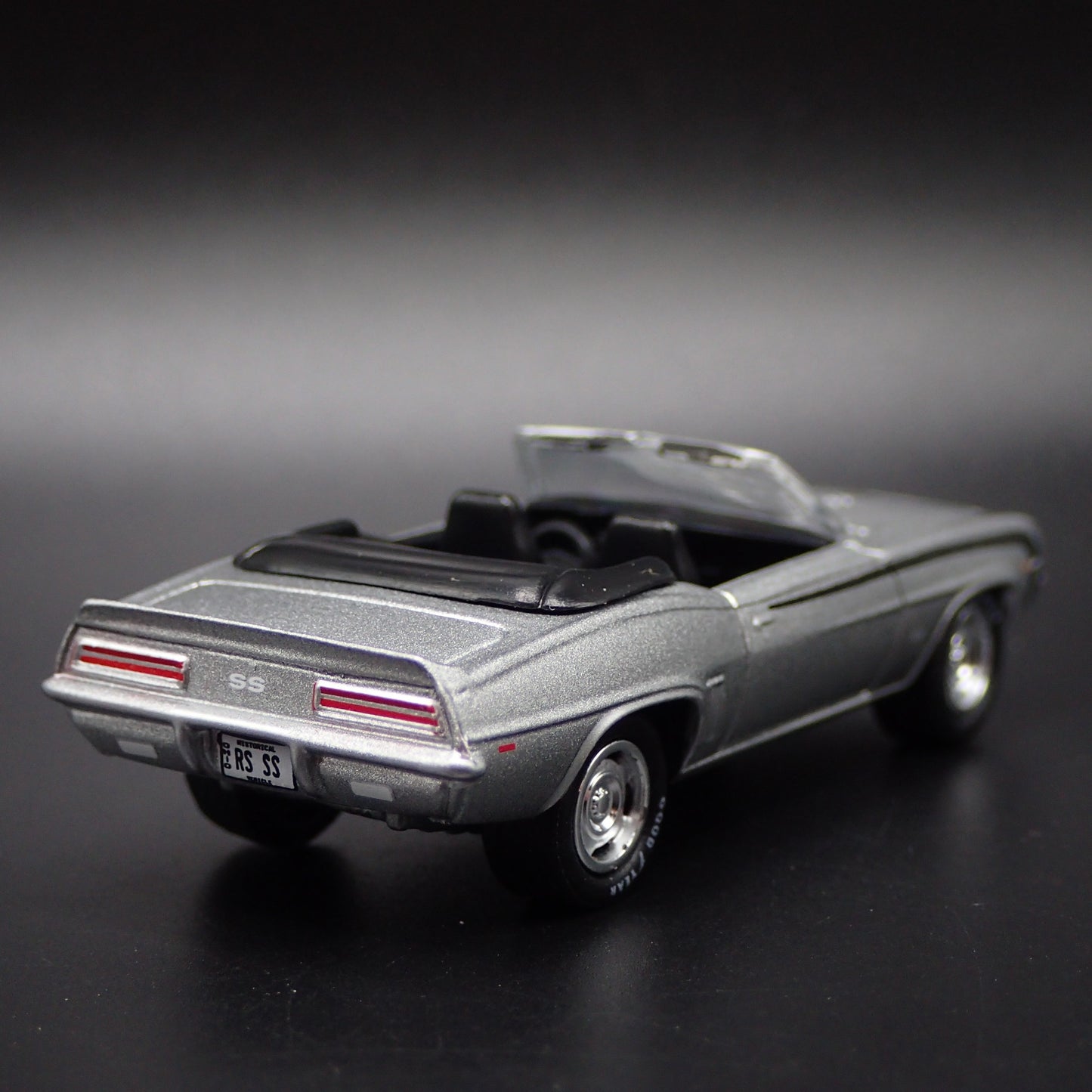 1969 69 CHEVY CHEVROLET CAMARO RS/SS CONVERTIBLE 1/64 SCALE DIECAST MODEL CAR