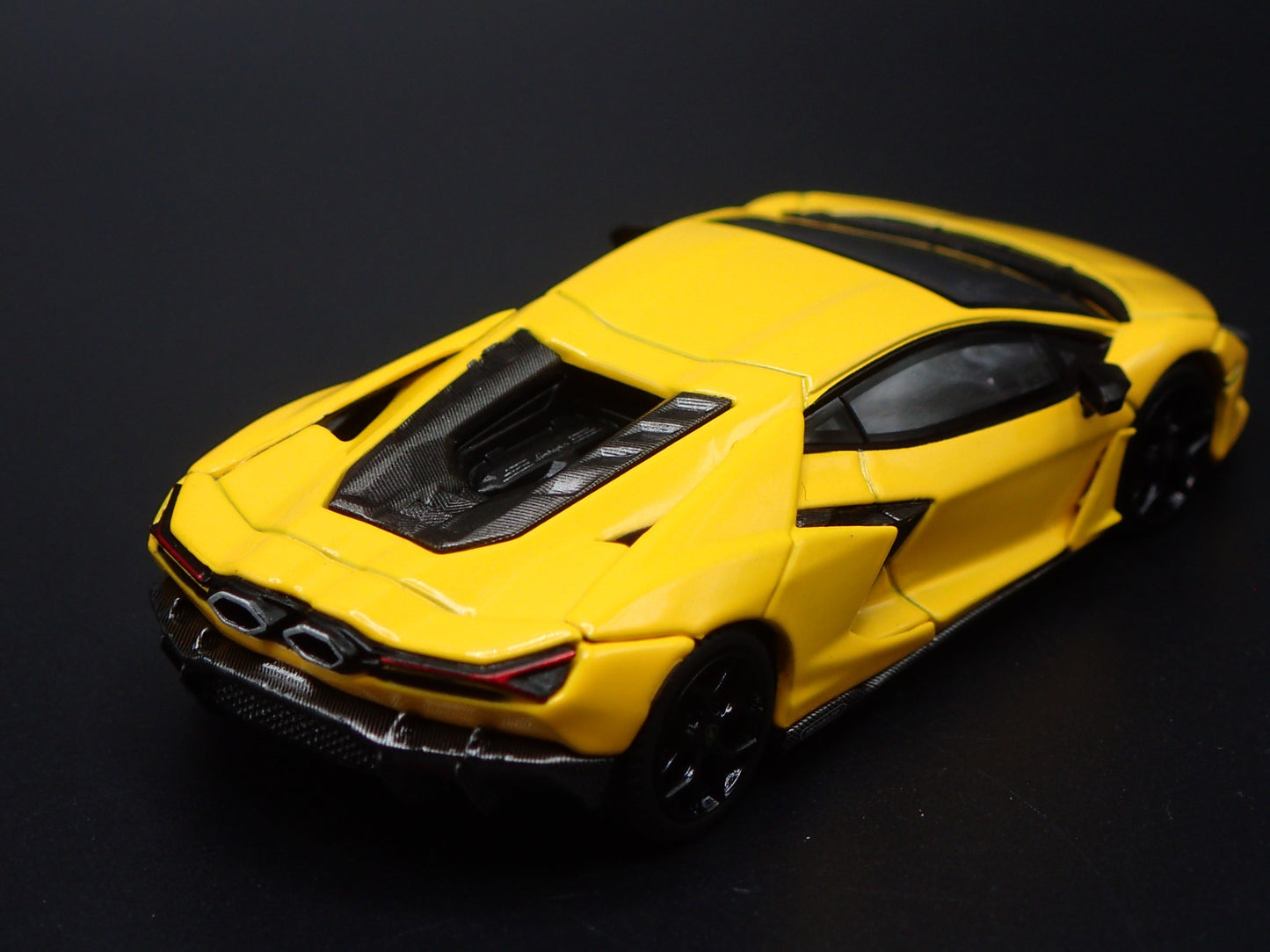 2024-2025 LAMBORGHINI REVUELTO SUPER CAR YELLOW 1:64 SCALE DIECAST MODEL CAR