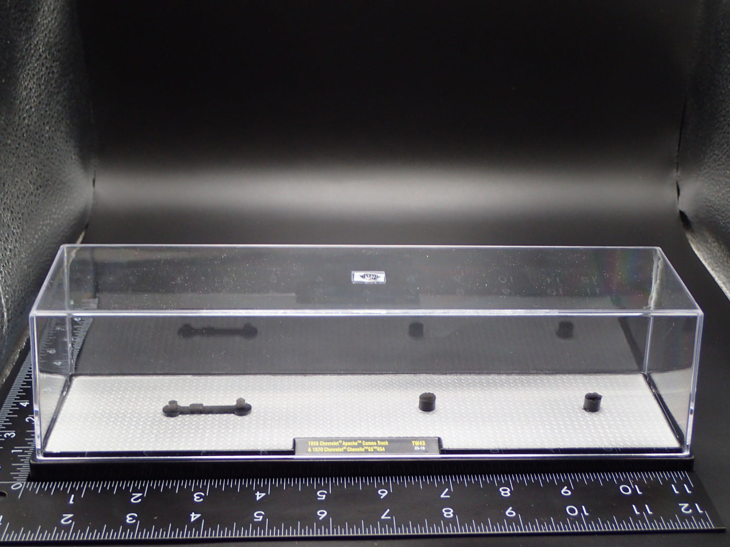 LOT OF 6 1/64 M2 LONG PLASTIC DISPLAY CASES DIECAST MODEL CAR DISPLAYS