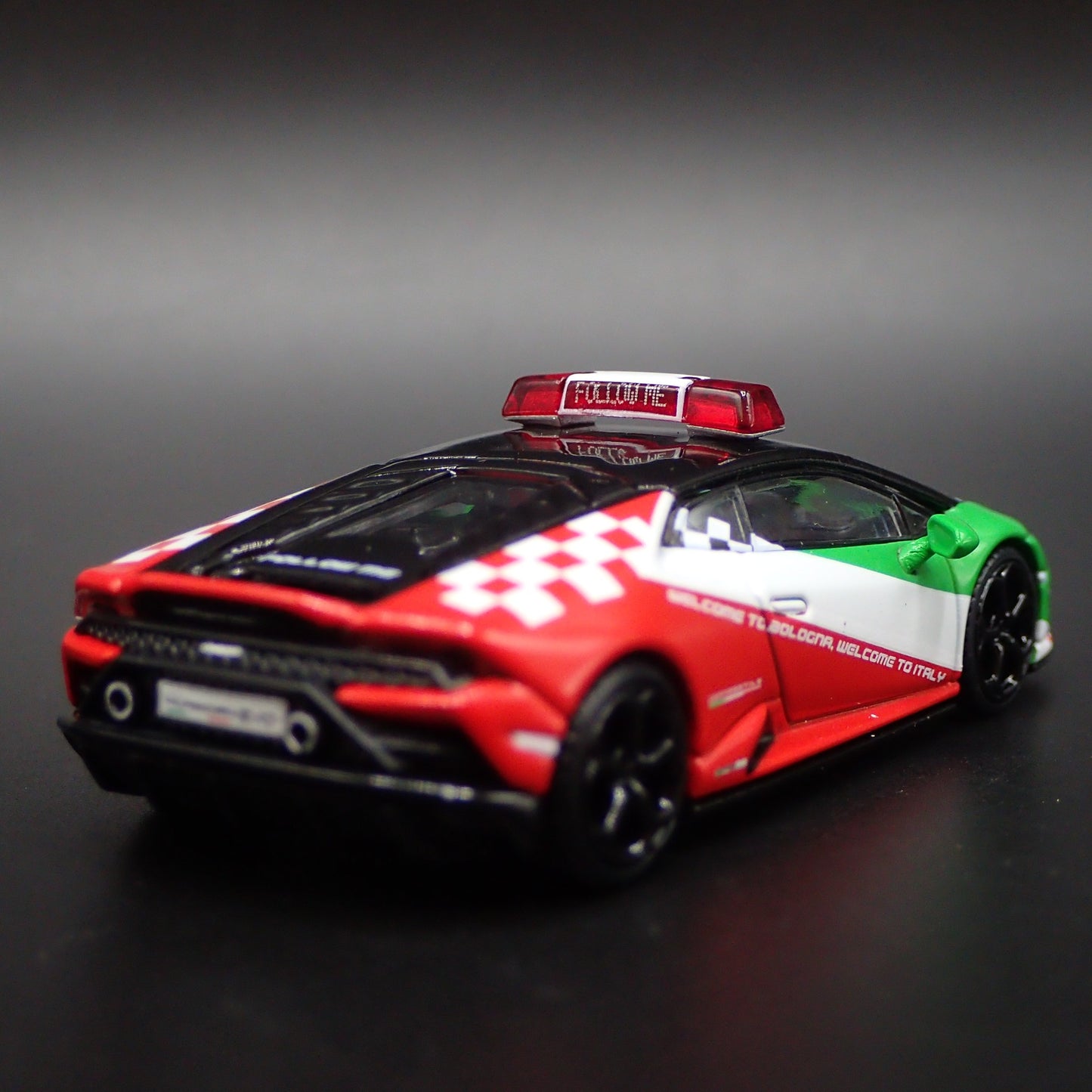 2019-2024 LAMBORGHINI HURACAN EVO BOLOGNA AIRPORT 1:64 SCALE DIECAST MODEL CAR