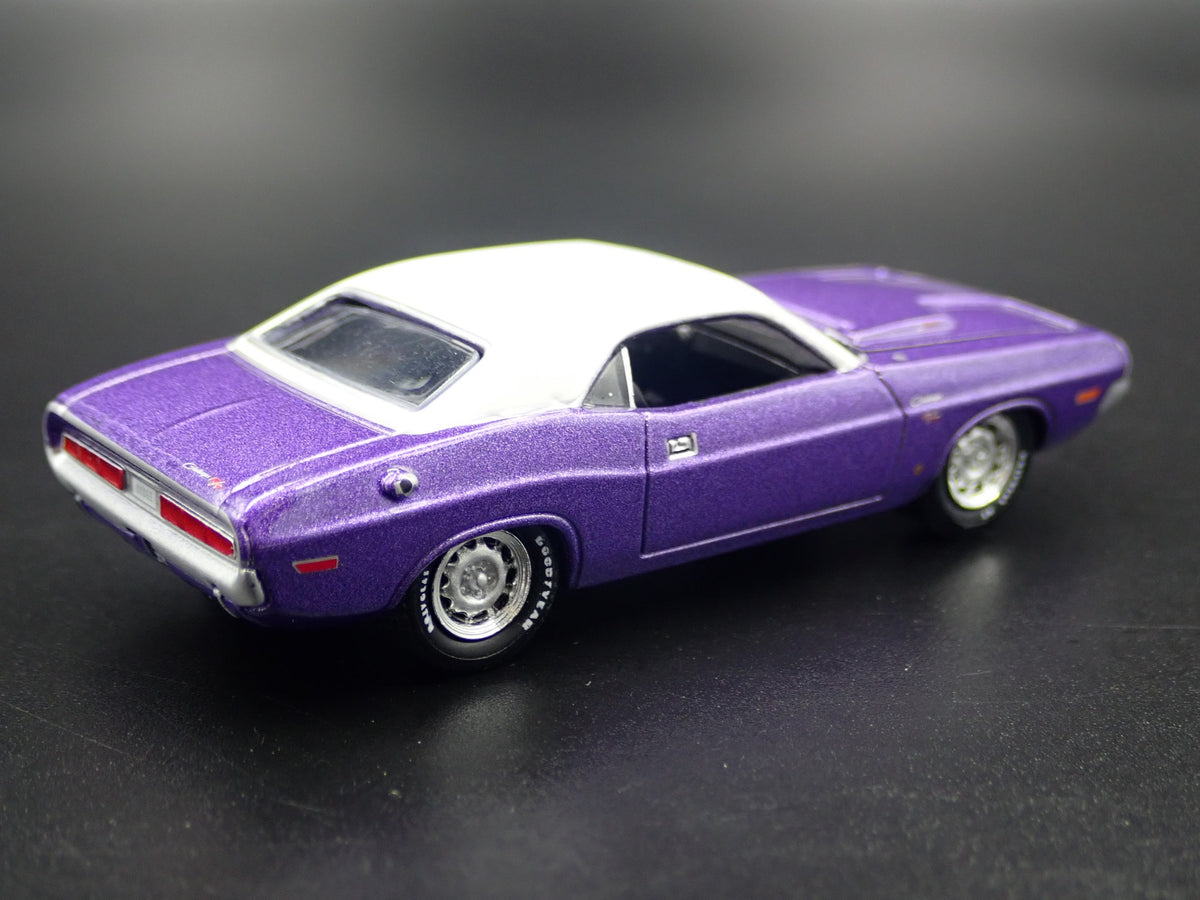 1970 70 DODGE CHALLENGER RARE 1:64 SCALE COLLECTIBLE DIORAMA DIECAST MODEL CAR-Burning Rubber Toy Company