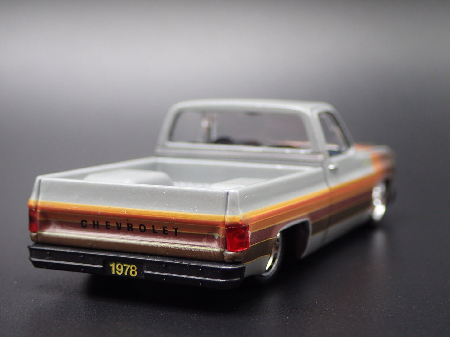 1978 CHEVY CHEVROLET C10 SILVERADO SQUAREBODY TRUCK GRAY 1/64 DIECAST MODEL CAR