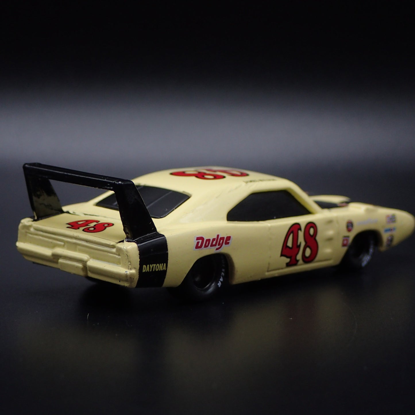 1969 69 DODGE CHARGER DAYTONA NASCAR JAMES HYLTON 1:64 SCALE DIECAST MODEL CAR
