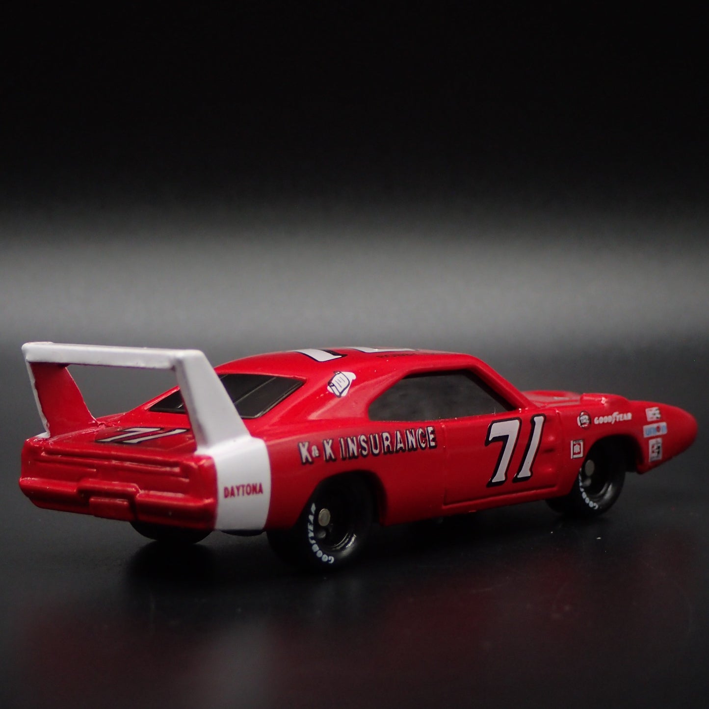 1969 69 DODGE CHARGER DAYTONA NASCAR BOBBY ISAAC 71 1:64 SCALE DIECAST MODEL CAR