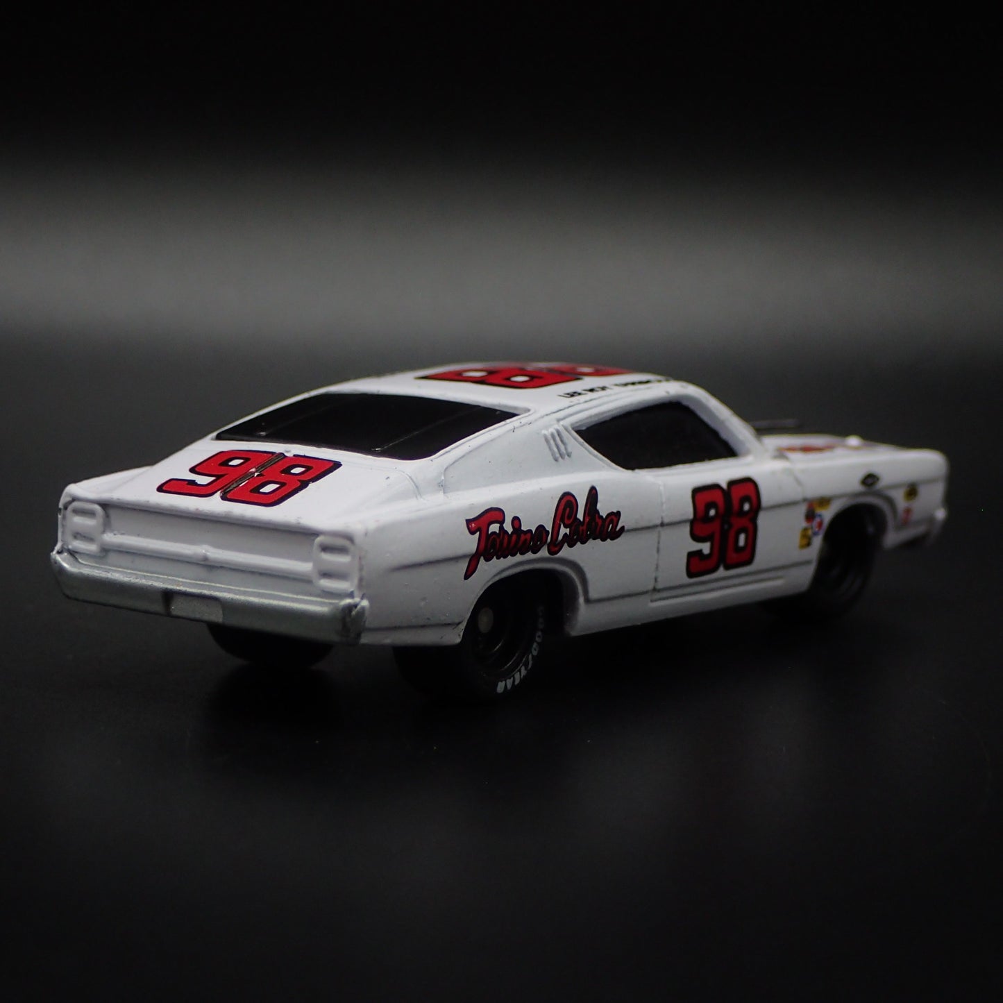 1969 69 FORD TORINO COBRA LEE ROY YARBROUGH NASCAR 1:64 SCALE DIECAST MODEL CAR