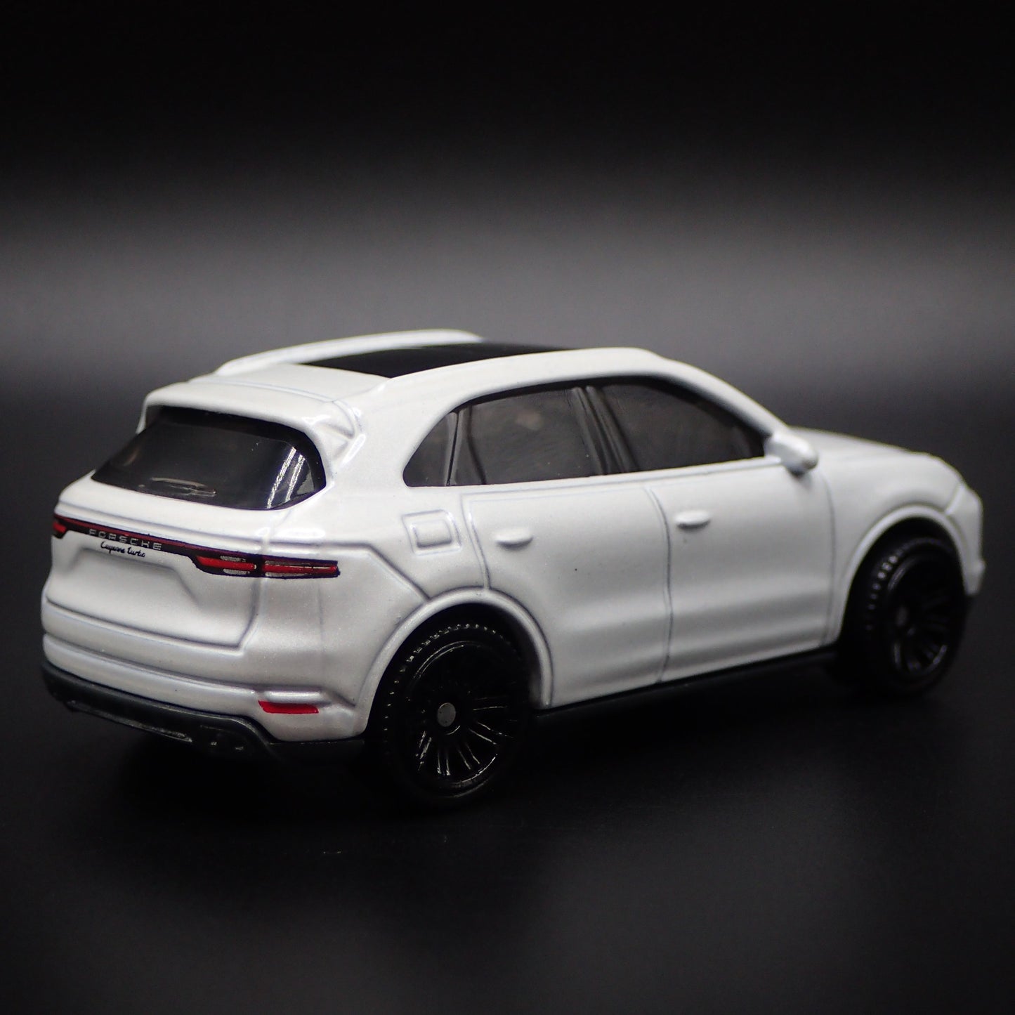 2018-2025 PORSCHE CAYENNE TURBO 1:64 SCALE COLLECTIBLE DIORAMA DIECAST MODEL CAR