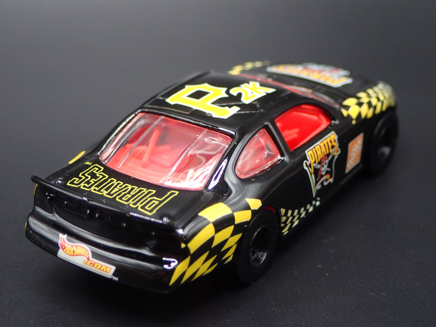 2000 00 FORD TAURUS NASCAR PITTSBURGH PIRATES BLACK 1/64 SCALE DIECAST MODEL CAR