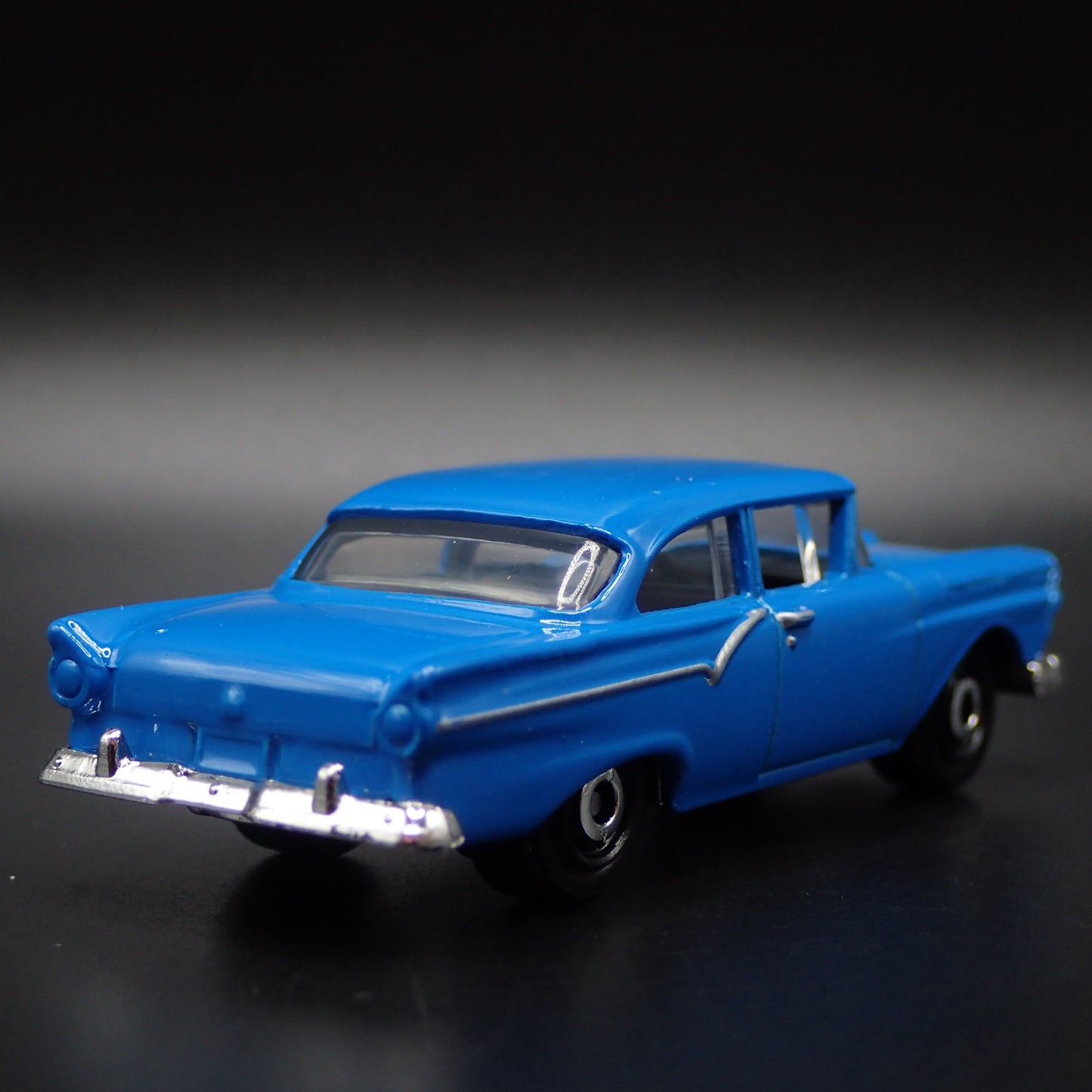1957 57 FORD CUSTOM 300 BLUE 1:64 MB SCALE COLLECTIBLE DIORAMA DIECAST MODEL CAR
