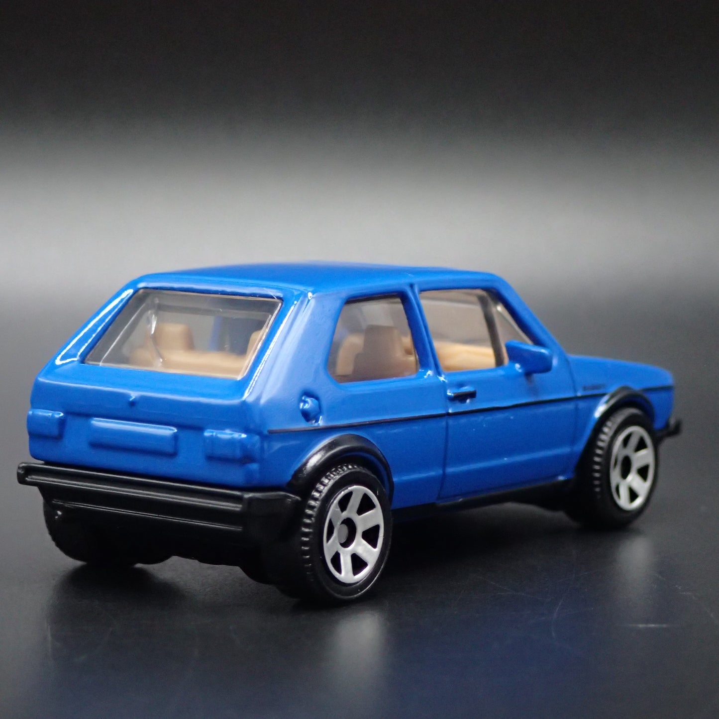 1974-1983 VW VOLKSWAGEN GOLF MK1 BLUE RARE 1:64 SCALE DIORAMA DIECAST MODEL CAR