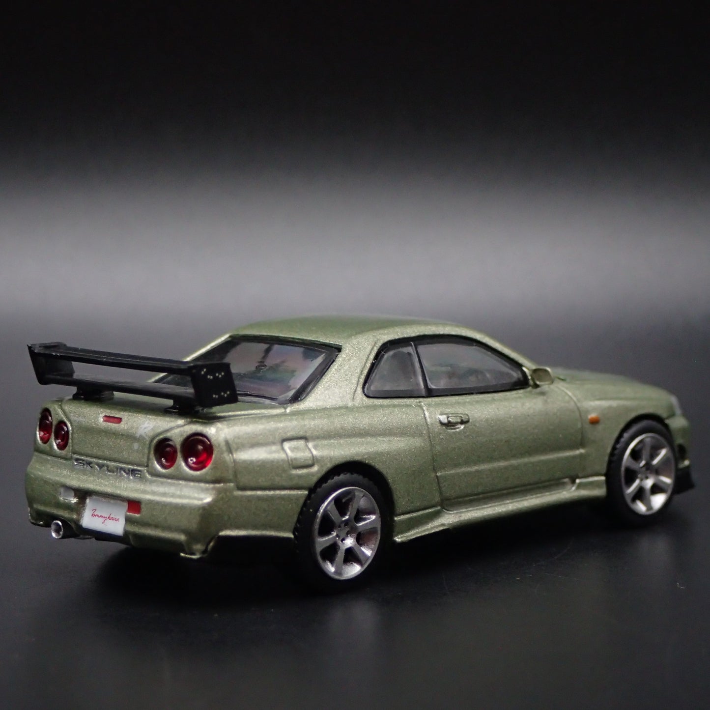 1999-2002 NISSAN SKYLINE GTR BNR34 R34 Tommykaira 1:64 SCALE DIECAST MODEL CAR