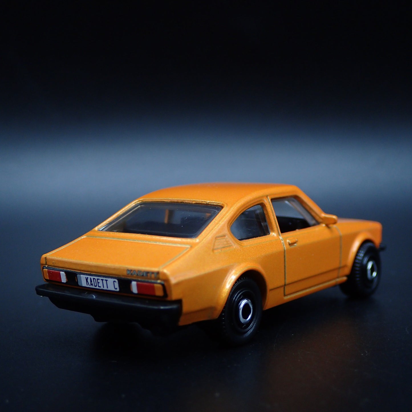 1973-1979 OPEL KADETT COUPE 1:64 SCALE COLLECTIBLE DIORAMA DIECAST MODEL CAR