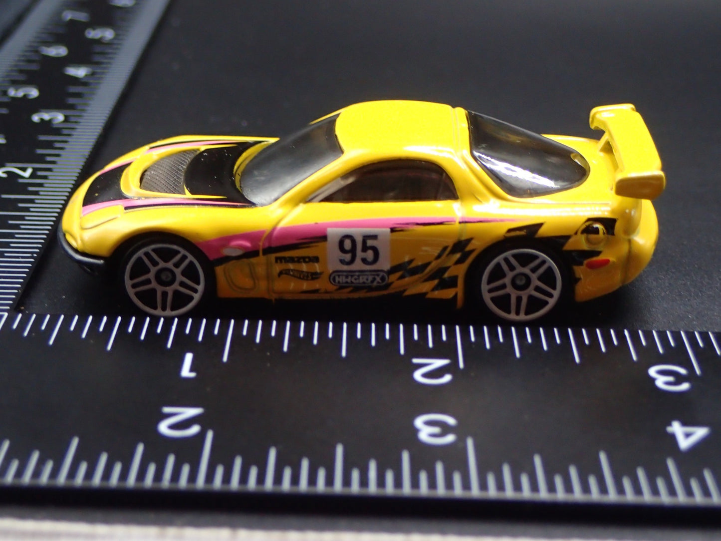 1992-2002 MAZDA RX7 JDM DRIFT 1:64 SCALE COLLECTIBLE DIORAMA DIECAST MODEL CAR