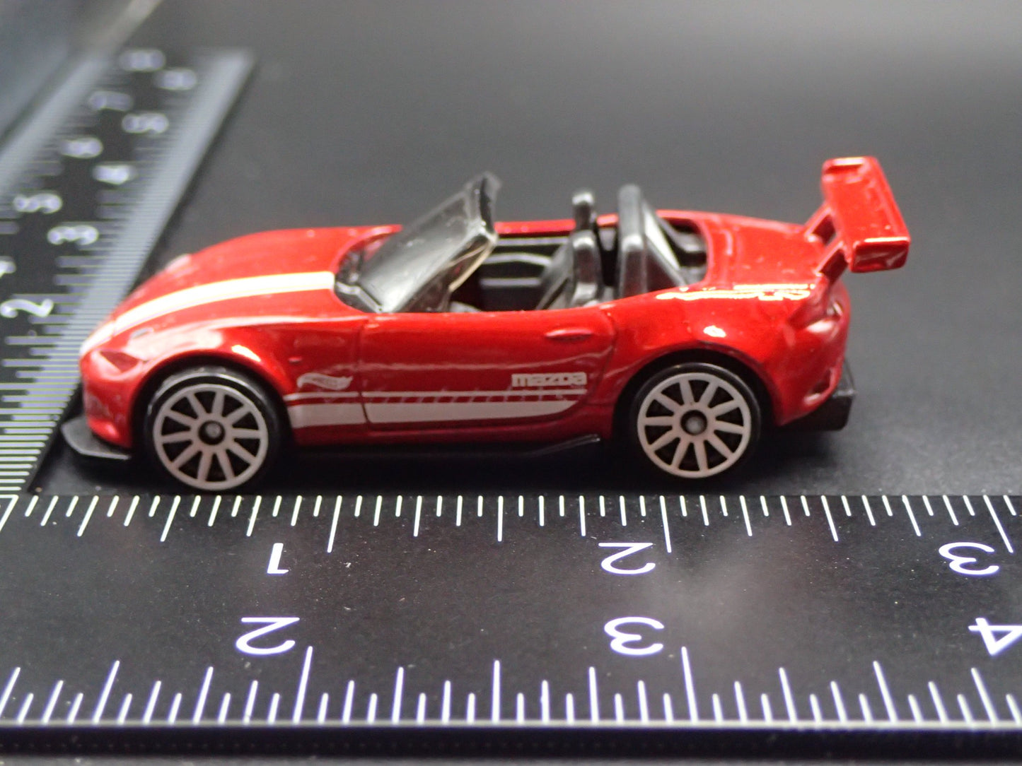 2015-2025 MAZDA MX5 MIATA CONVERTIBLE ND 1:64 SCALE DIORAMA DIECAST MODEL CAR