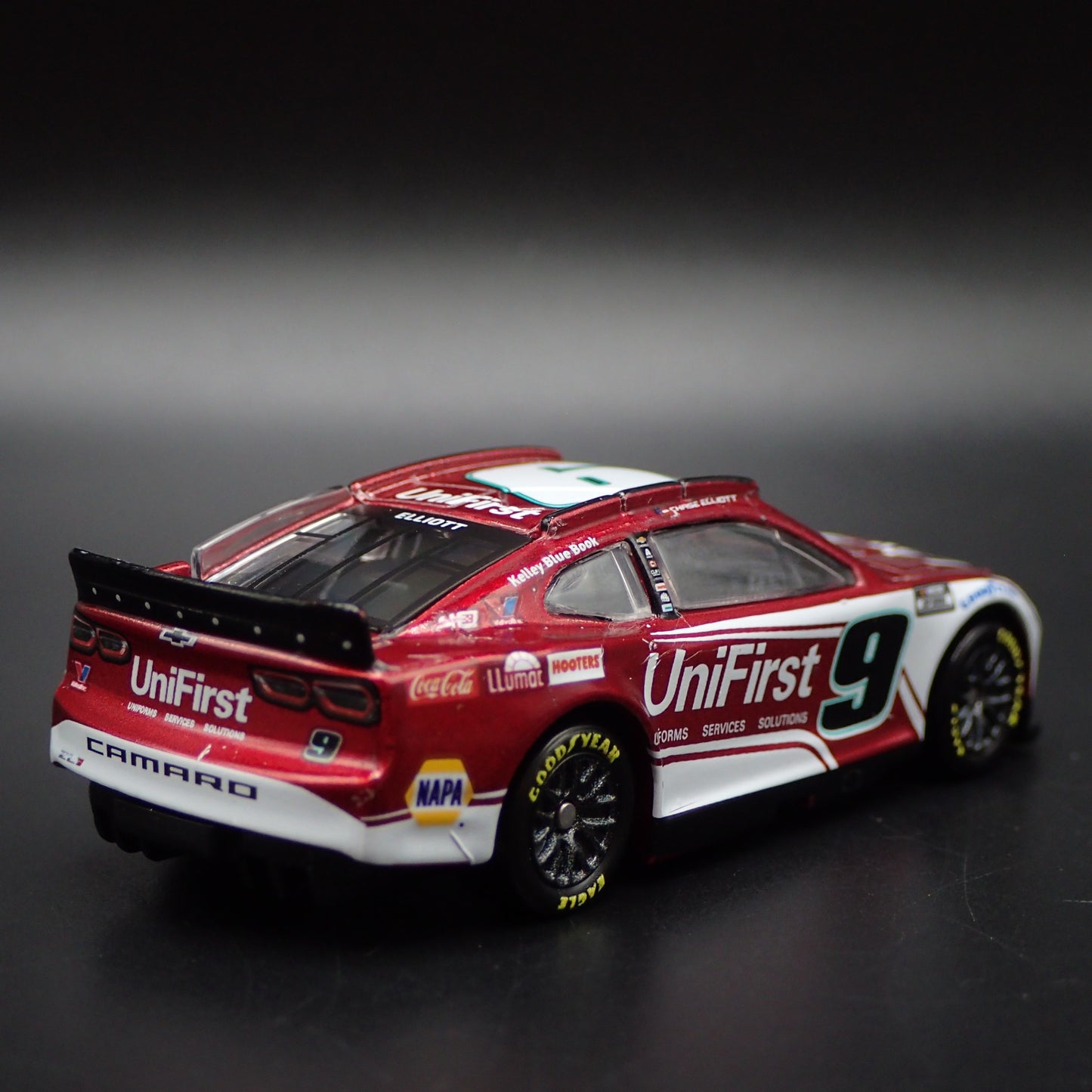 2024 24 CHEVY CAMARO ZL1 9 CHASE ELLIOTT UNIFIRST NASCAR 1:64 DIECAST MODEL CAR