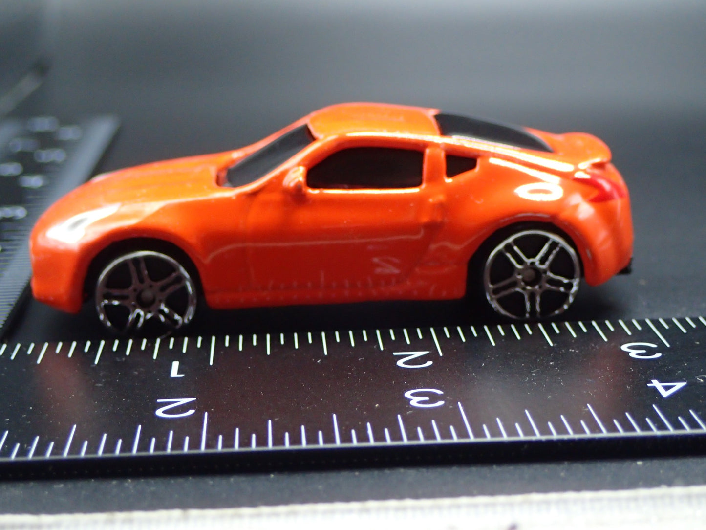 2009-2020 NISSAN 370Z ORANGE 1:64 SCALE COLLECTIBLE DIORAMA DIECAST MODEL CAR
