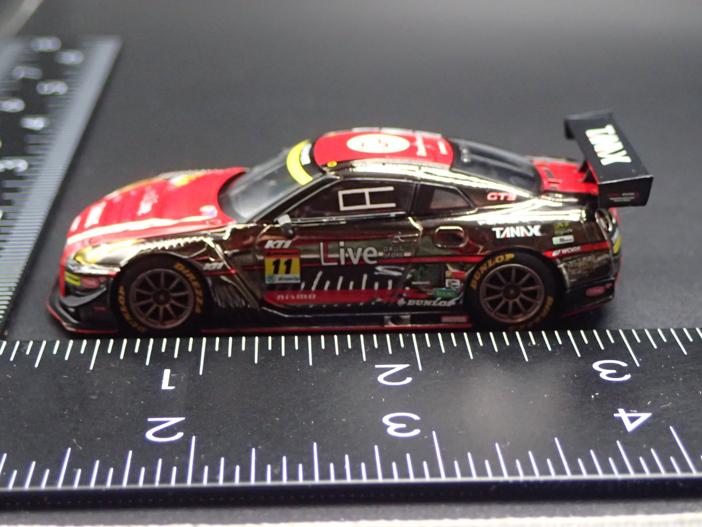 NISSAN GTR R35 NISMO GT3 #11 LIVE GAINER RACING 1:64 SCALE DIECAST MODEL CAR