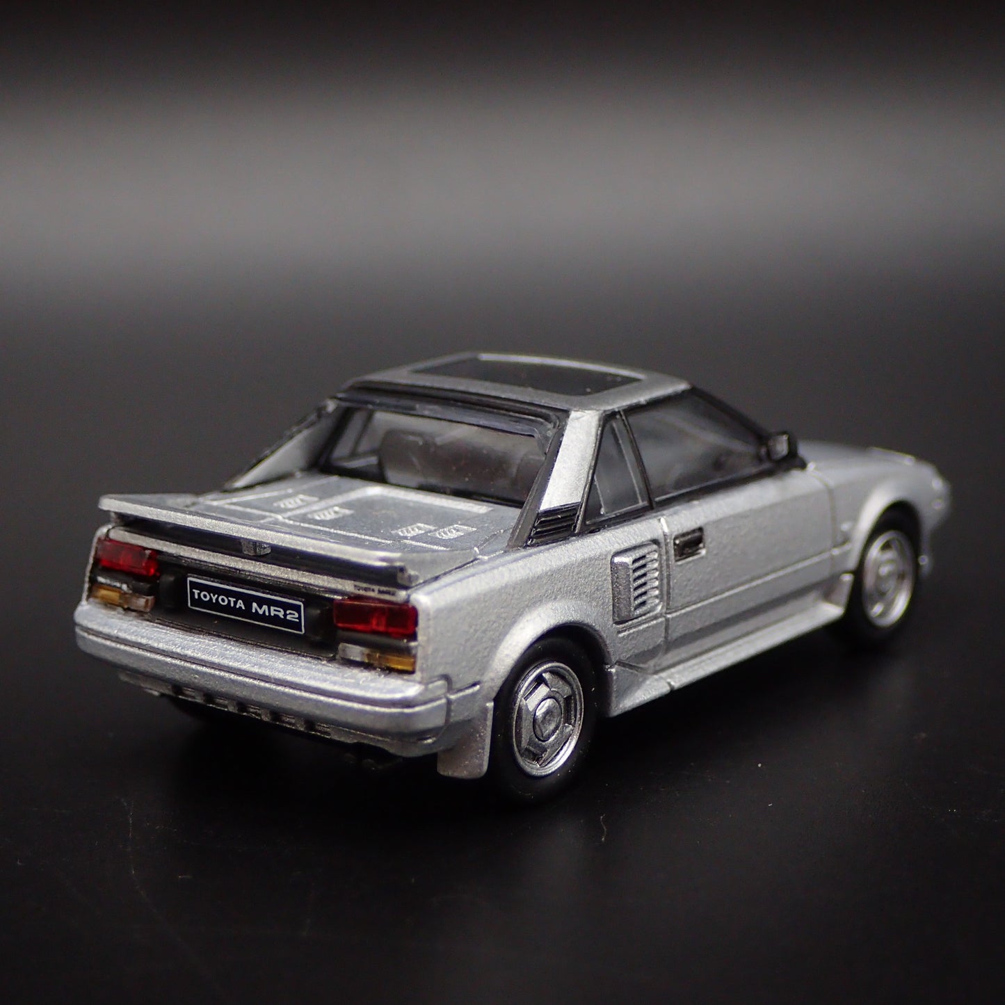 1984-1989 TOYOTA MR2 MK1 RARE 1/64 SCALE COLLECTIBLE DIORAMA DIECAST MODEL CAR