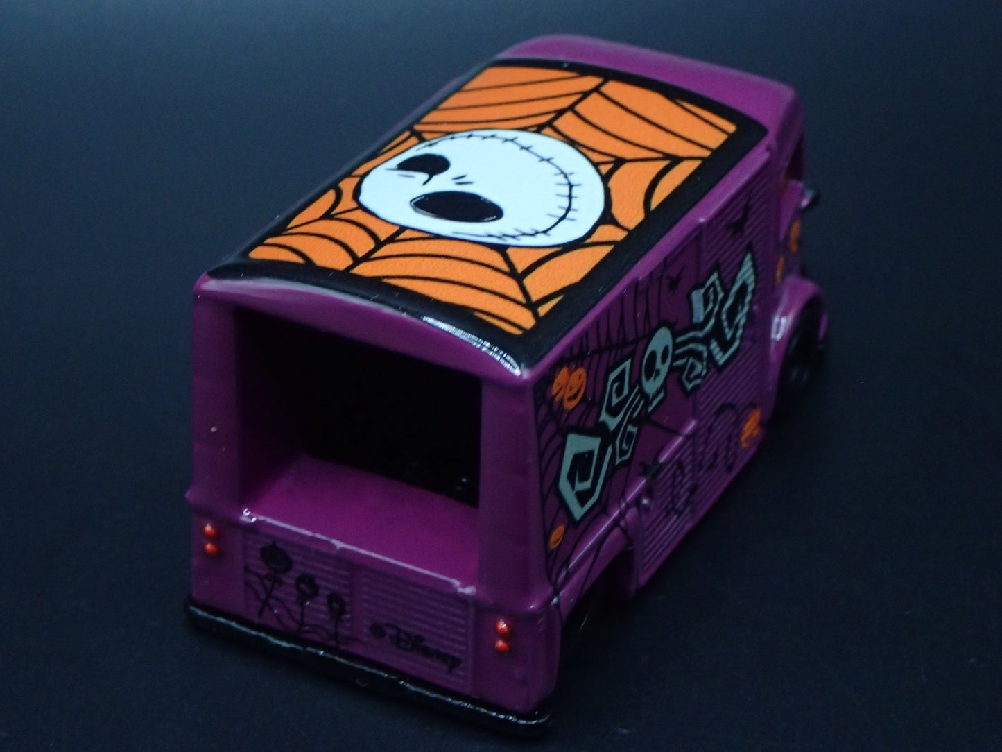 1947-1981 CITROEN TYPE H NIGHTMERE BEFORE XMAS 1:64 SCALE DIECAST MODEL CAR