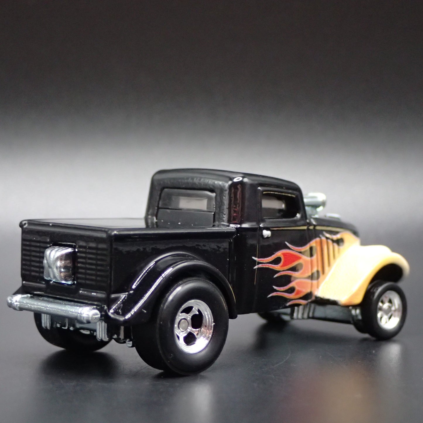 1933 33 WILLYS PICKUP GASSER NHRA 1:64 SCALE COLLECTIBLE DIECAST MODEL CAR