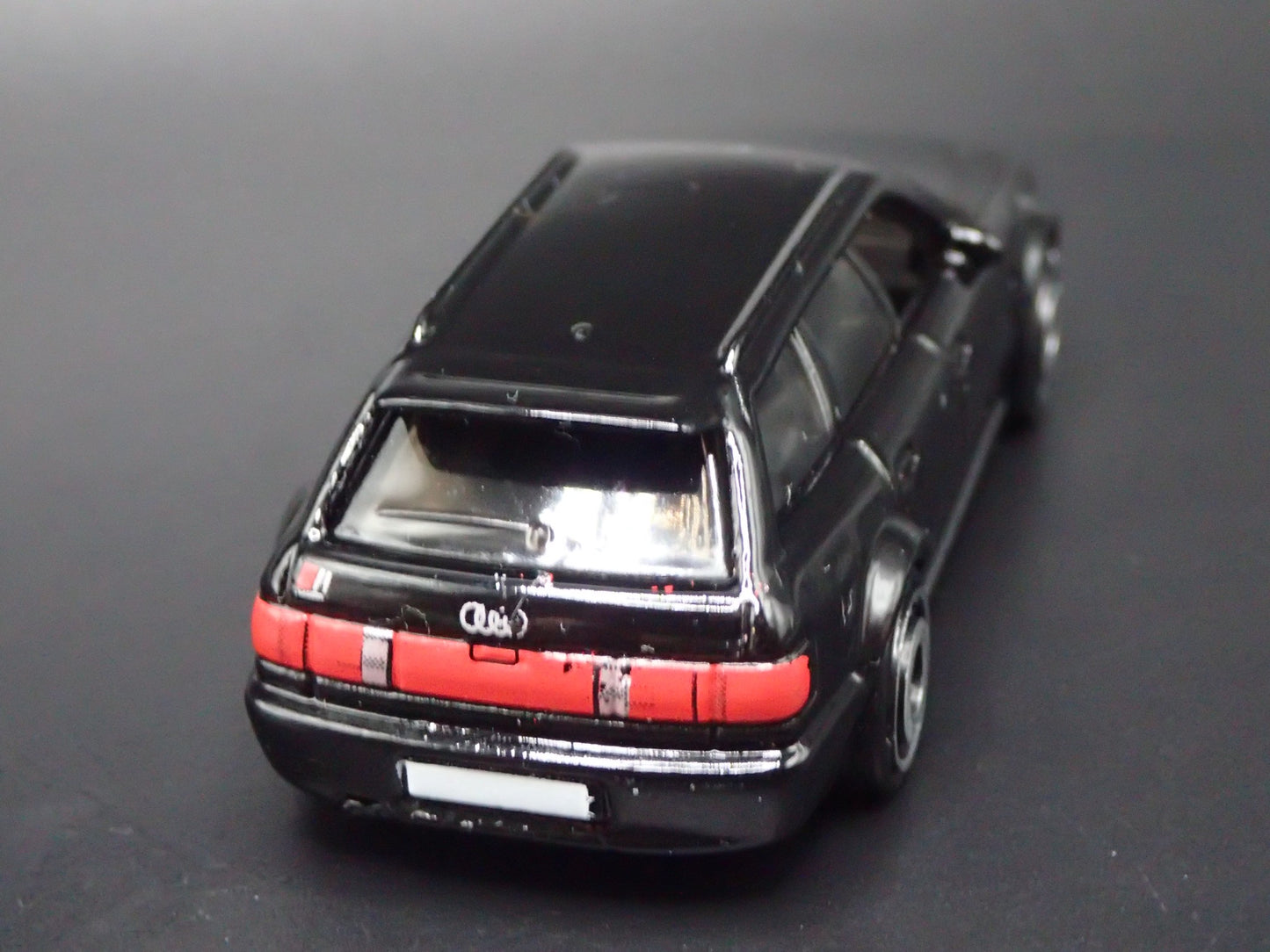 1994-1995 AUDI AVANT RS2 STATION WAGON BLK 1/64 SCALE DIORAMA DIECAST MODEL CAR
