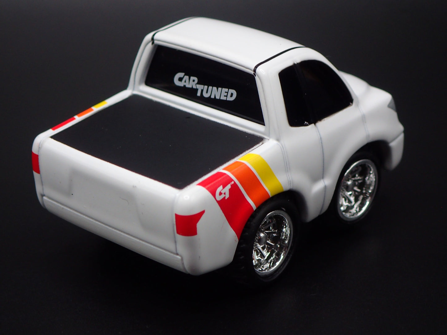 2010 TOYOTA TUNDRA PICKUP TRUCK CAR TUNED 1/64 SCALE DIORAMA DIECAST MODEL CAR