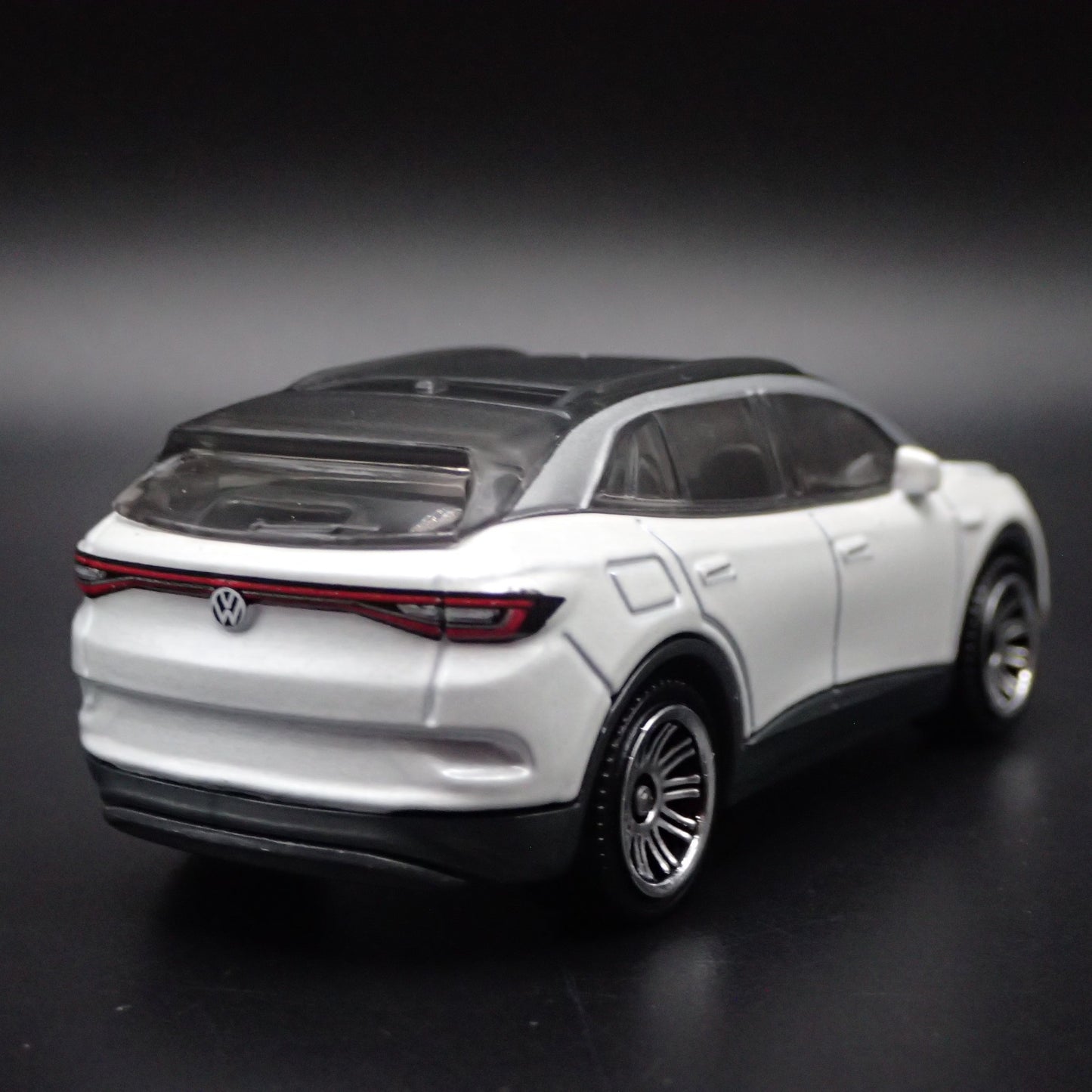 2020-2025 VW VOLKSWAGEN ID 4 ID4 ELECTRIC CAR WHITE 1:64 SCALE DIECAST MODEL CAR