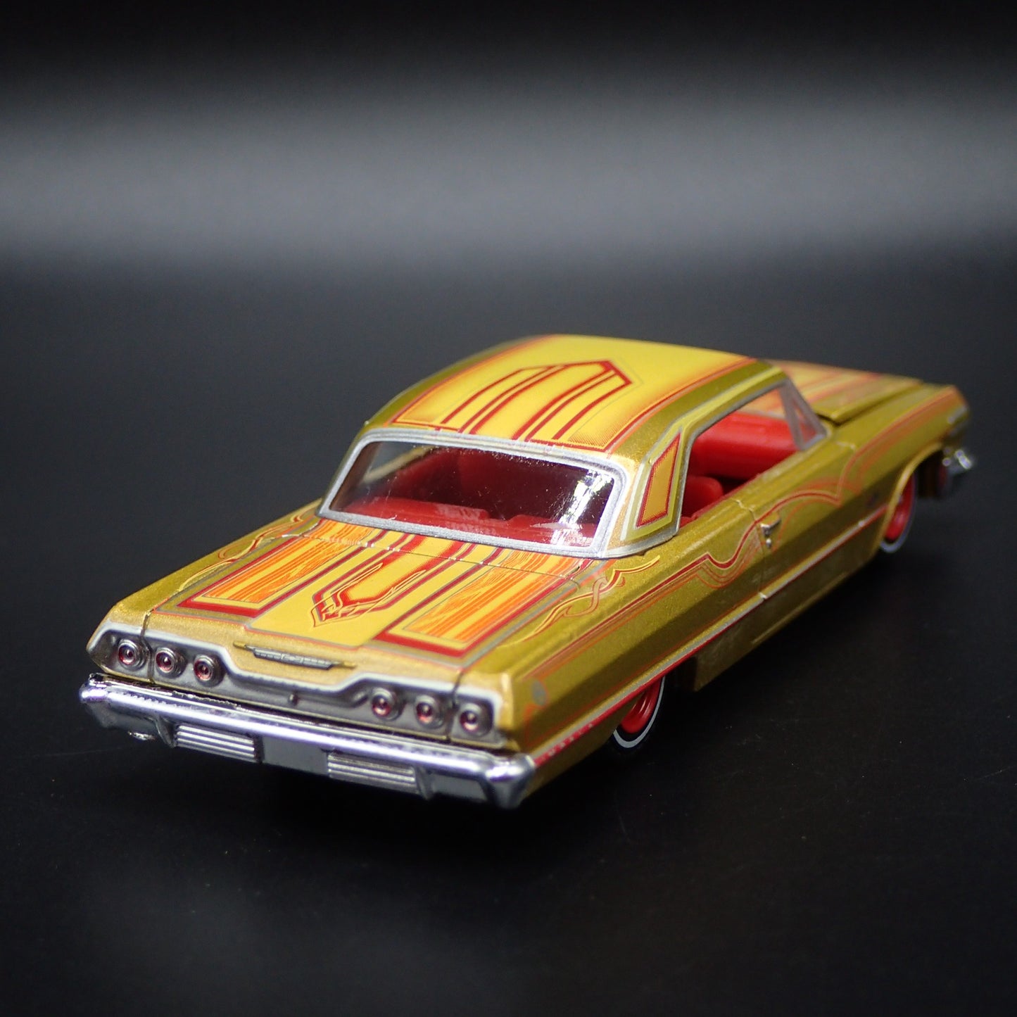 1963 63 CHEVY CHEVROLET IMPALA SS LOWRIDER 1:64 SCALE DIORAMA DIECAST MODEL CAR