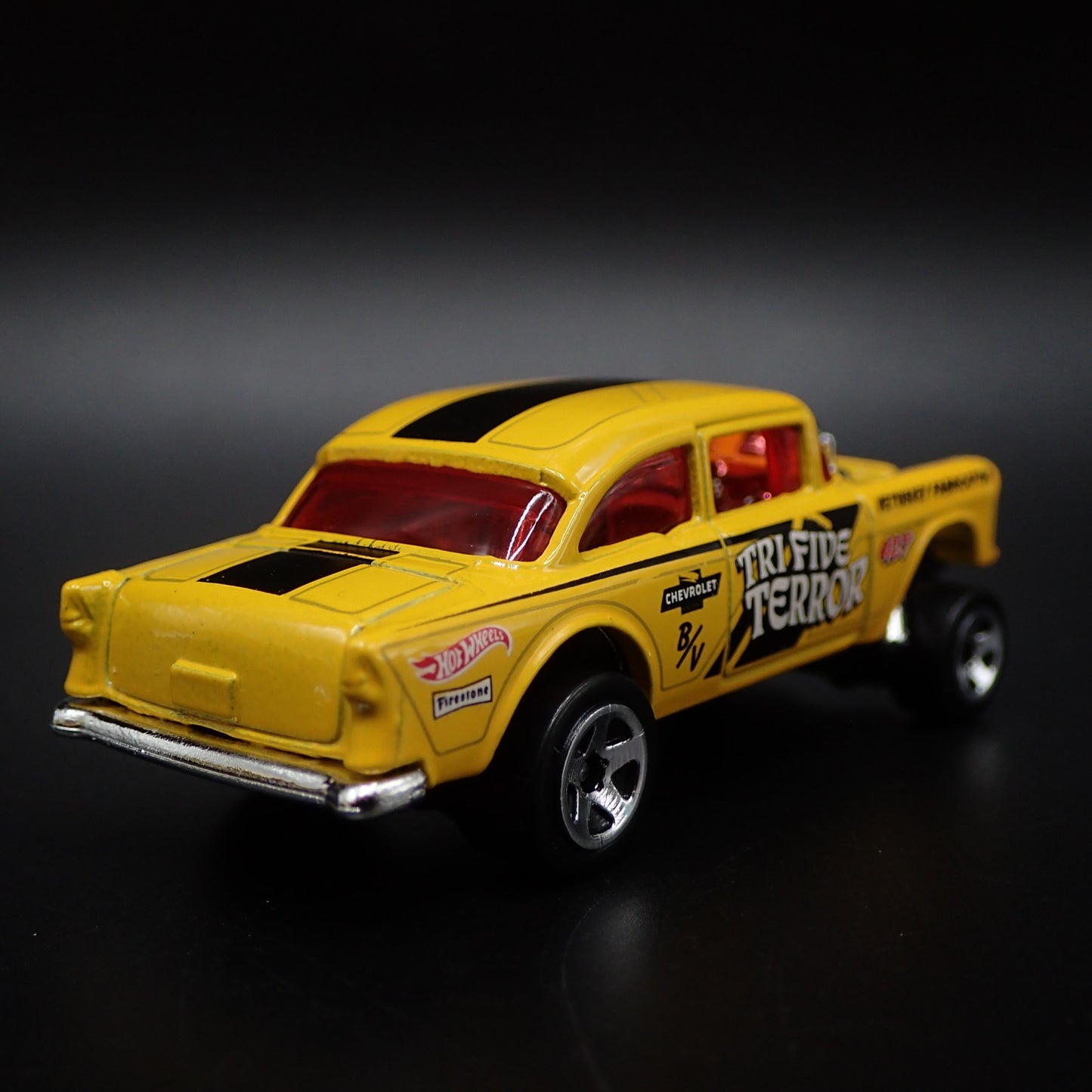 1955 55 CHEVY CHEVROLET BEL AIR GASSER NHRA 1:64 SCALE DIORAMA DIECAST MODEL CAR