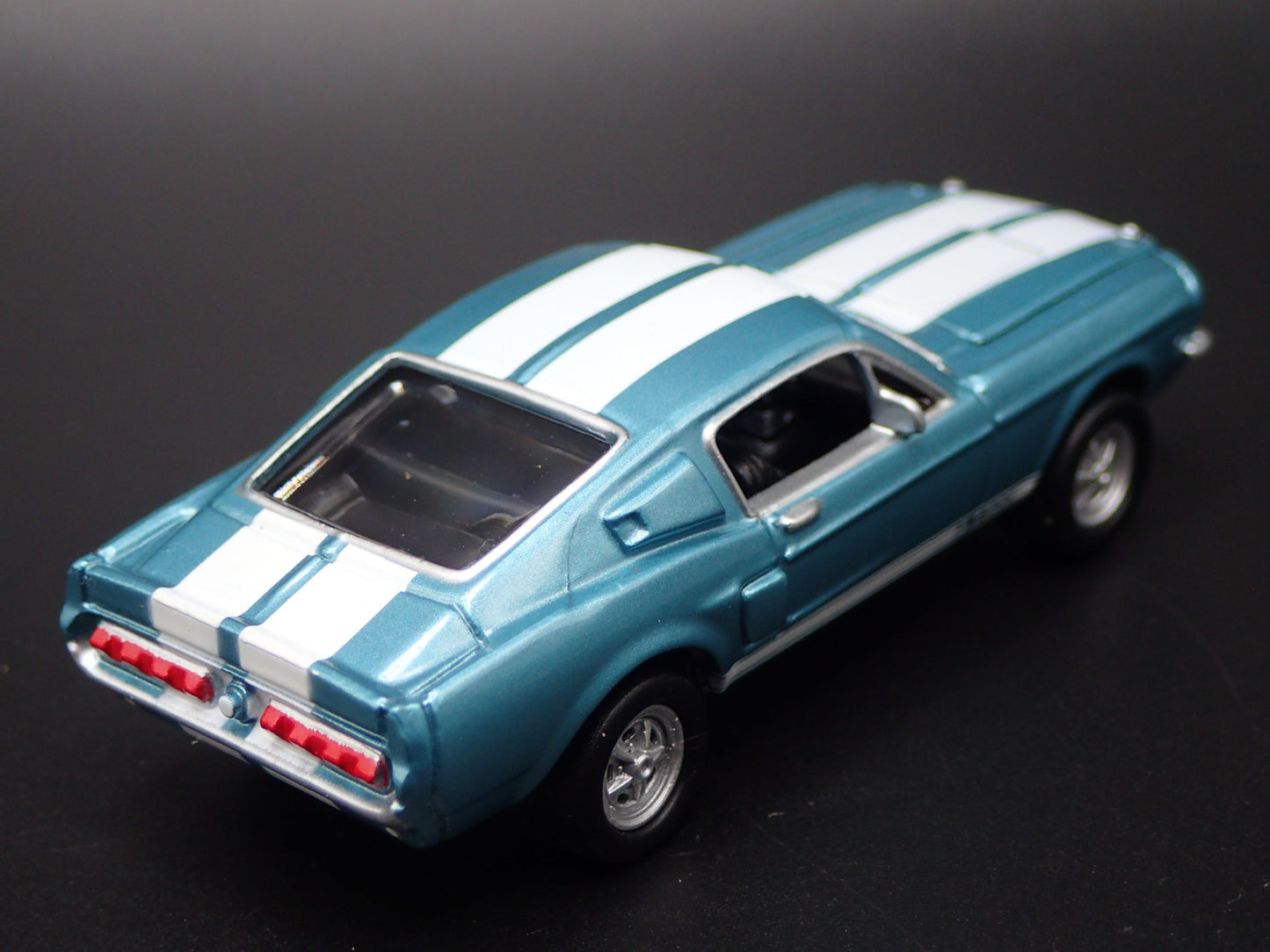 1967 67 FORD MUSTANG SHELBY GT500 FASTBACK 1:64 SCALE DIORAMA DIECAST MODEL CAR