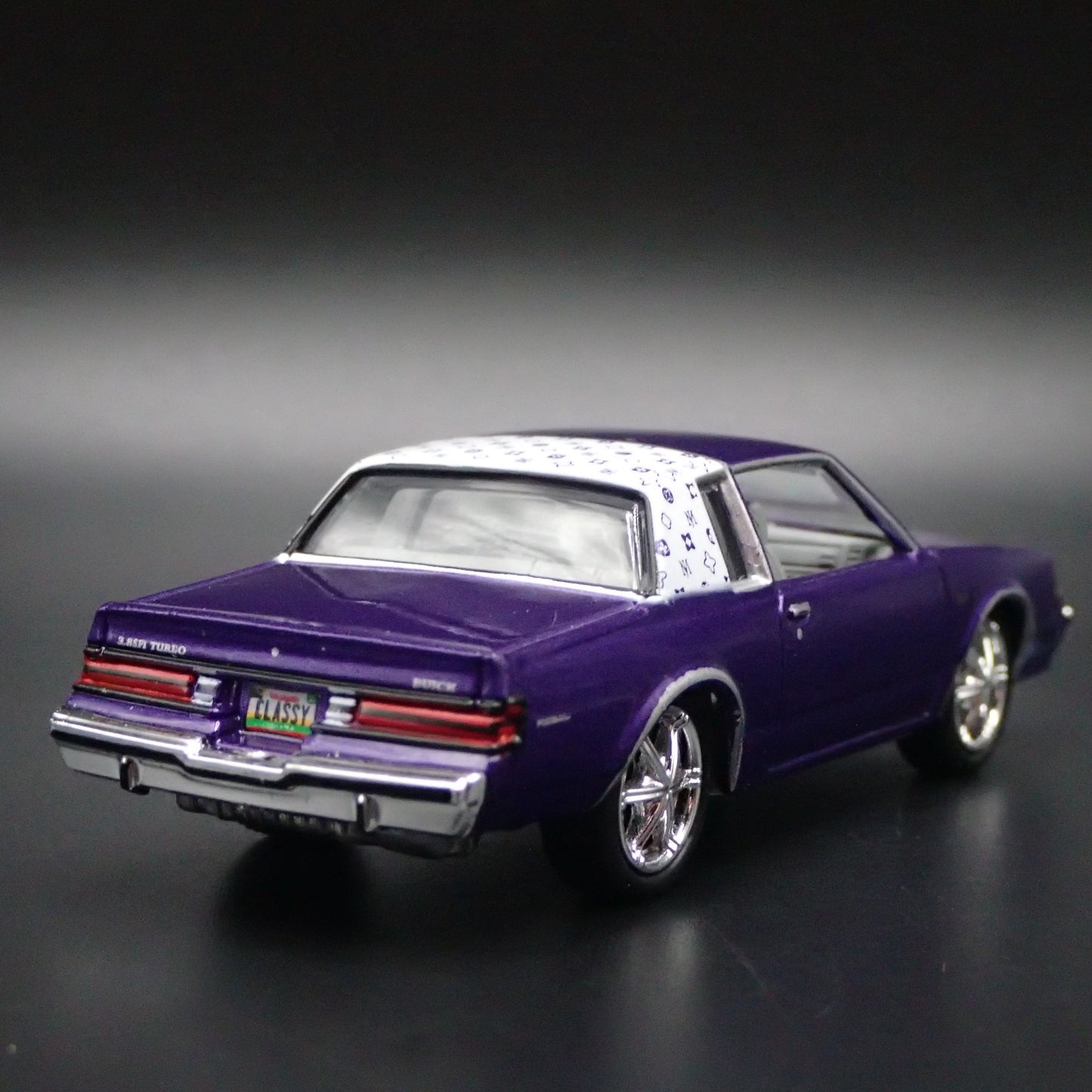 1987 87 BUICK REGAL T TYPE RARE 1:64 SCALE COLLECTIBLE DIORAMA DIECAST MODEL CAR