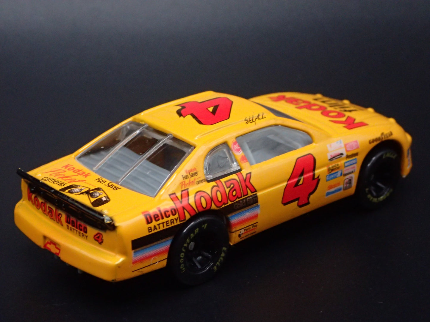 1996 CHEVY CHEVROLET MONTE CARLO 4 STERLING MARTIN NASCAR 1:64 DIECAST MODEL CAR