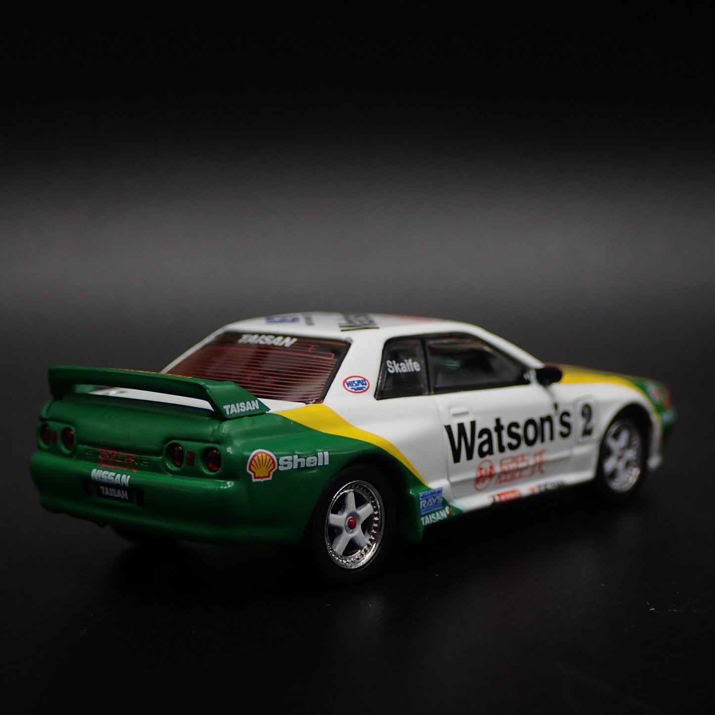 1989-1994 NISSAN SKYLINE GTR R32 1991 MACAU GP #2 1:64 SCALE DIECAST MODEL CAR