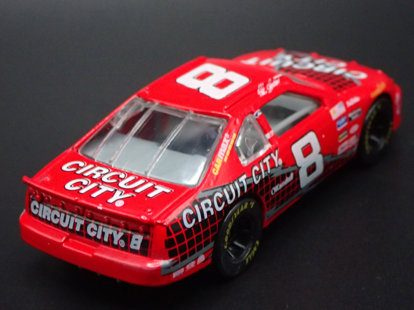1996 96 FORD THUNDERBIRD 8 HUT STRICKLIN NASCAR 1:64 SCALE DIECAST MODEL CAR
