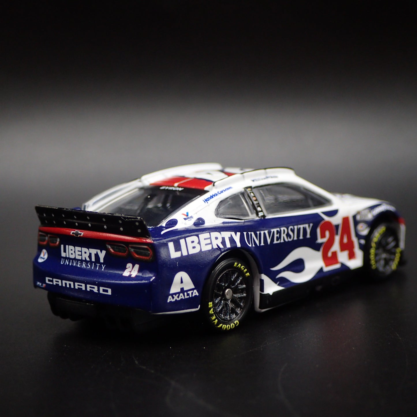 2023 CHEVY CAMARO ZL1 #24 WILLIAM BYRON LIBERTY U NASCAR 1:64 DIECAST MODEL CAR