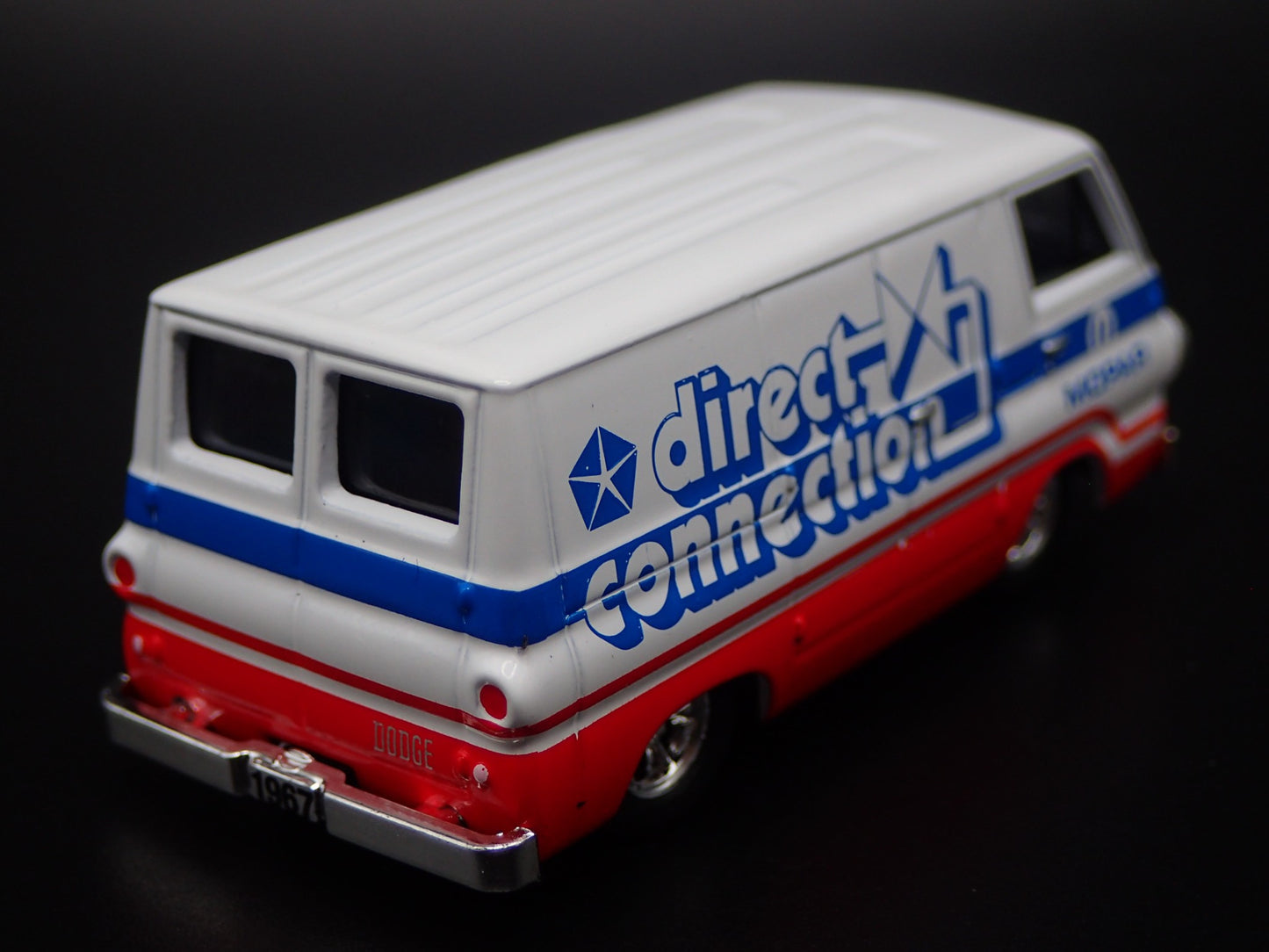 1967 67 DODGE A100 PANEL VAN MOPAR 1/64 SCALE DIORAMA DIECAST MODEL CAR
