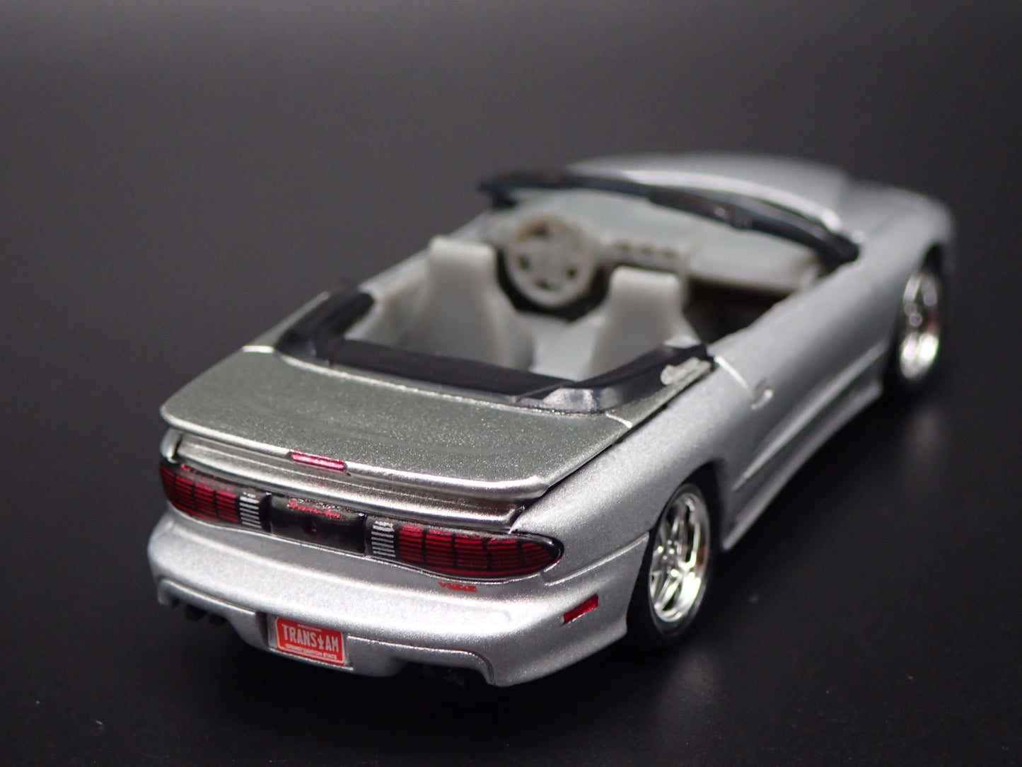 1997 97 PONTIAC FIREBIRD TA CONVERTIBLE 1:64 SCALE DIORAMA DIECAST MODEL CAR