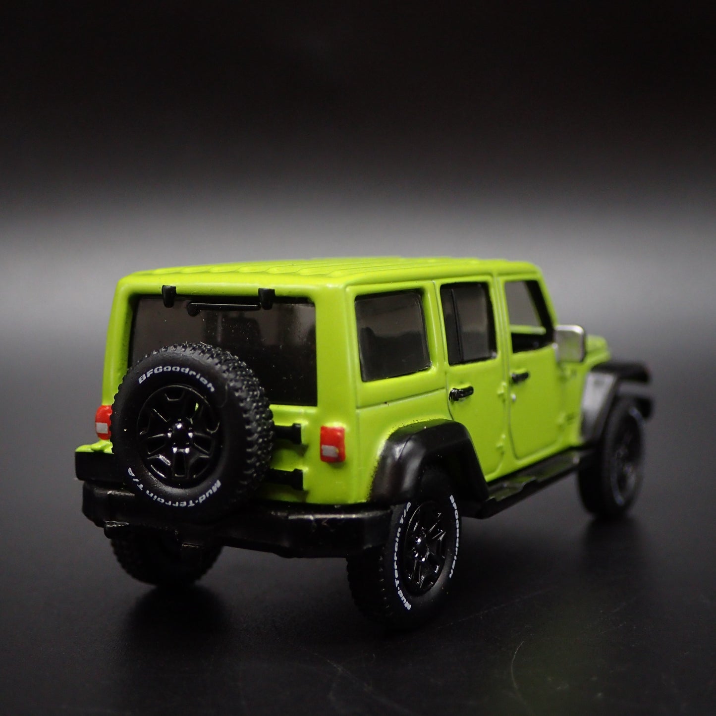2006-2018 JEEP WRANGLER UNLIMITED JK MOAB 4 DOOR 1:64 SCALE DIECAST MODEL CAR