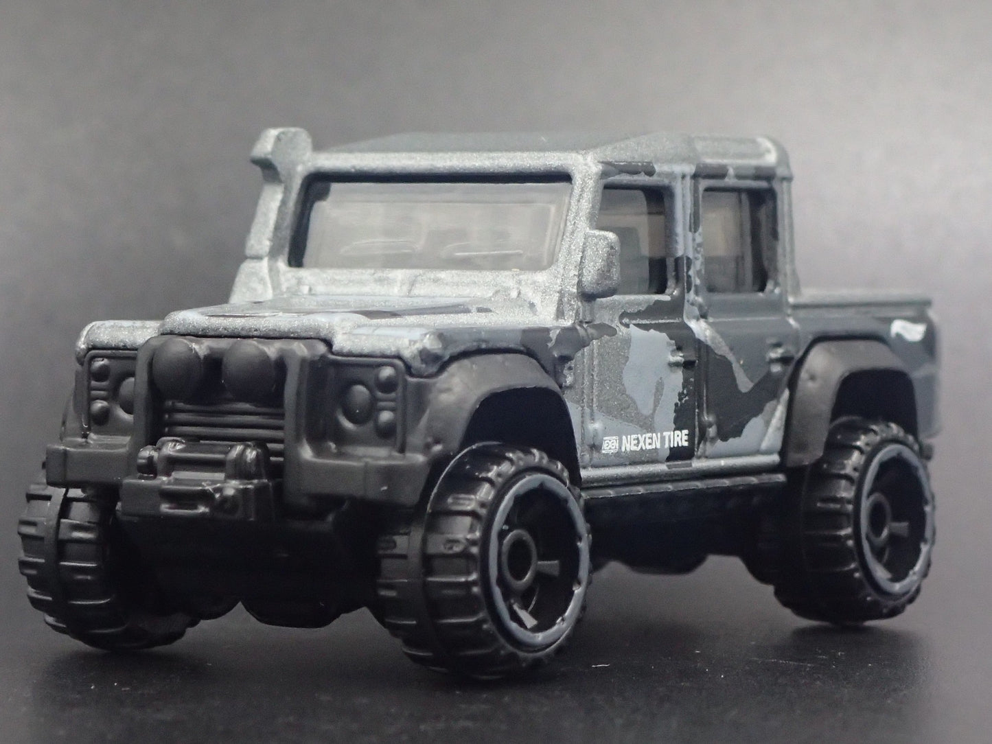 1990-2016 LAND ROVER DEFENDER DOUBLE CAB PICKUP 1/64 SCALE DIECAST MODEL CAR