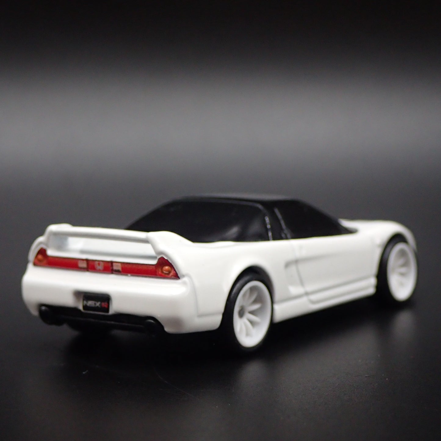 2003 03 ACURA NSX TYPE R SUPER CAR WHITE 1:64 SCALE DIORAMA DIECAST MODEL CAR