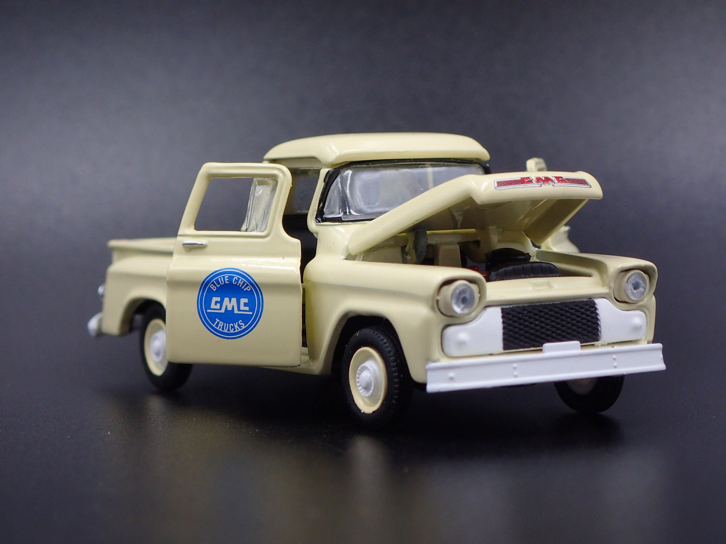 1958 58 GMC FLEET OPTION STEPSIDE PICKUP TRUCK RARE 1:64 SCALE DIECAST MODEL CAR