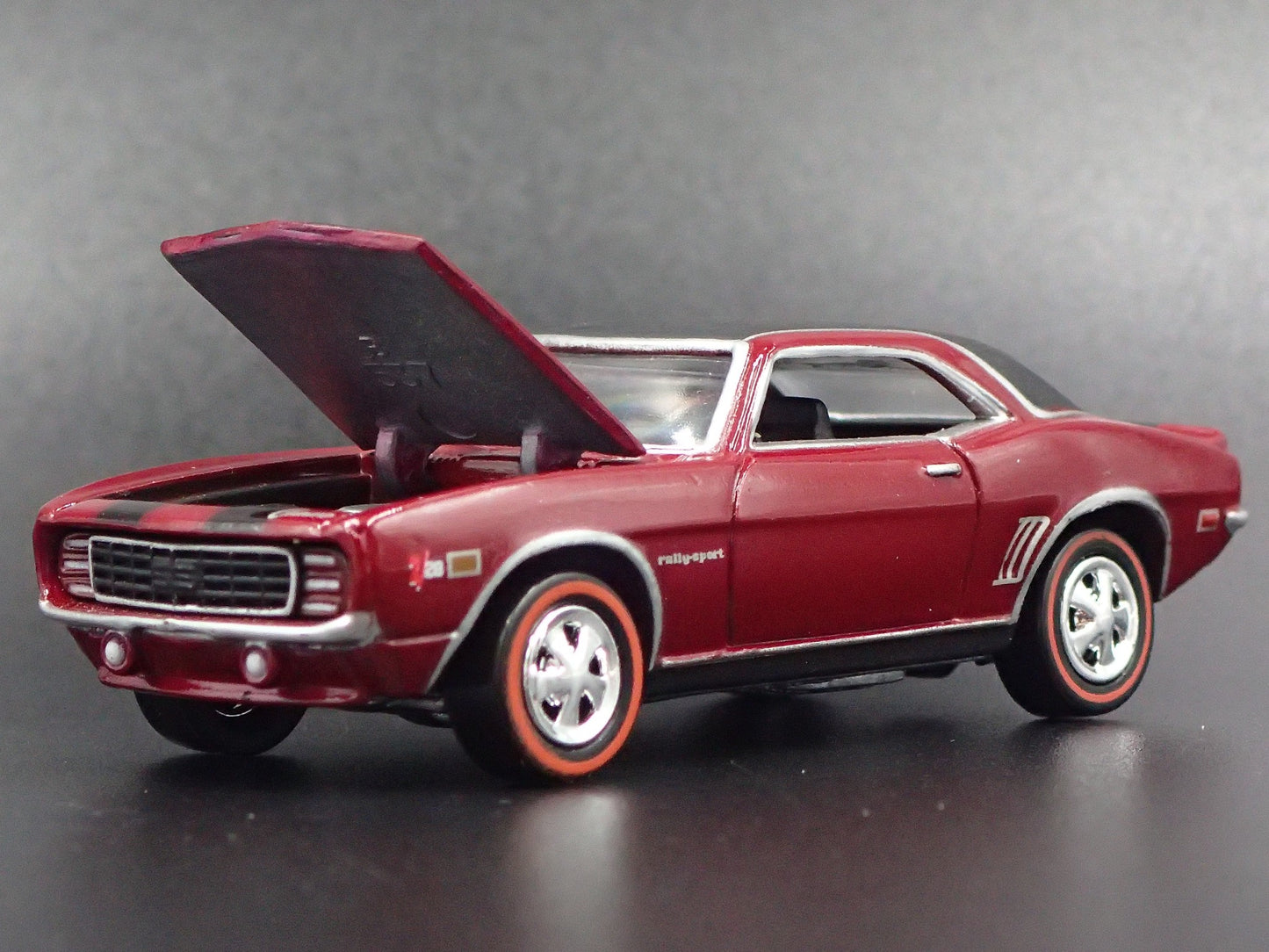 1969 69 CHEVY CHEVROLET CAMARO RS Z28 1:64 SCALE COLLECTIBLE DIECAST MODEL CAR