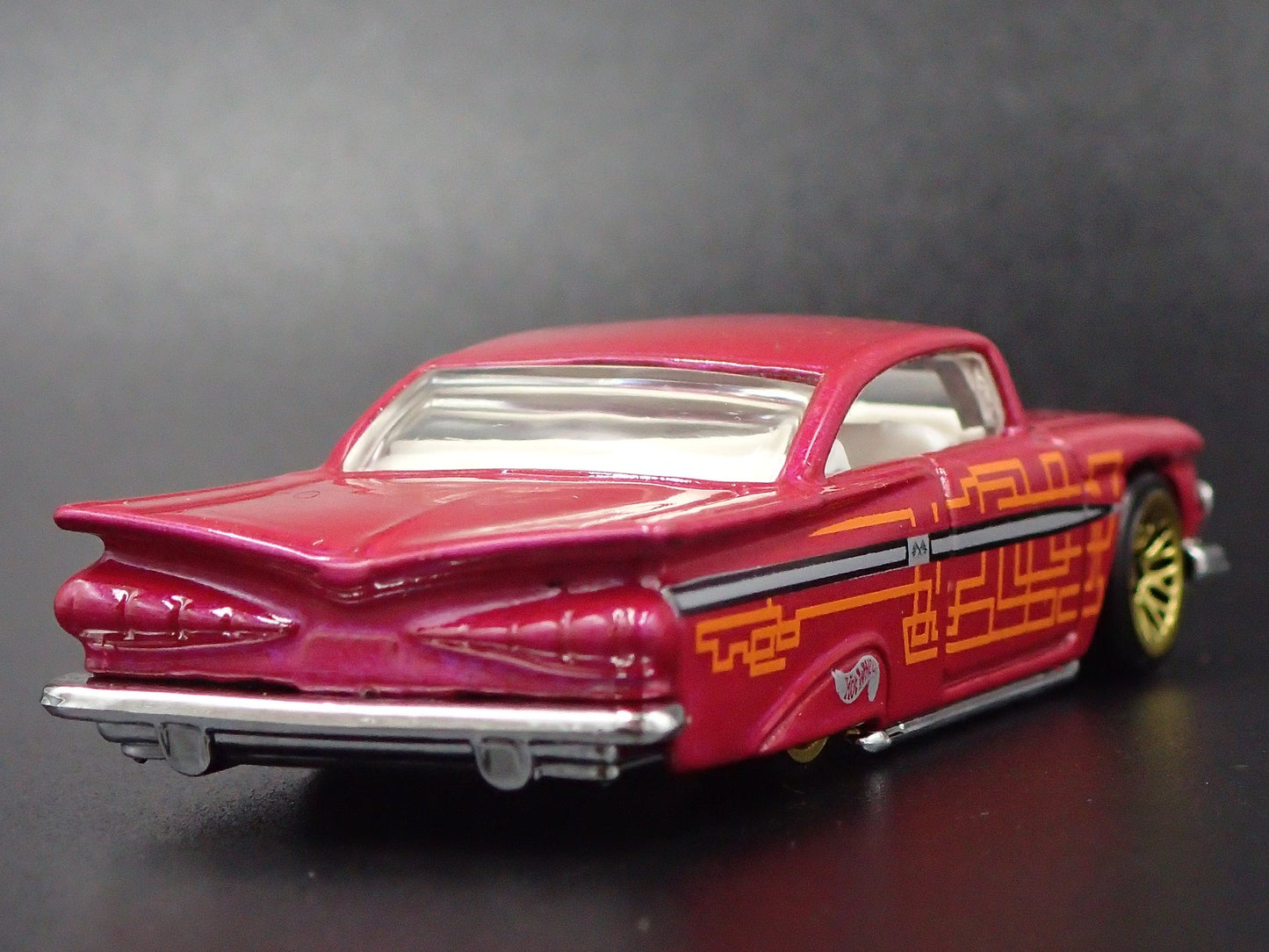 1959 59 CHEVY CHEVROLET IMPALA 1:64 SCALE COLLECTIBLE DIORAMA DIECAST MODEL CAR